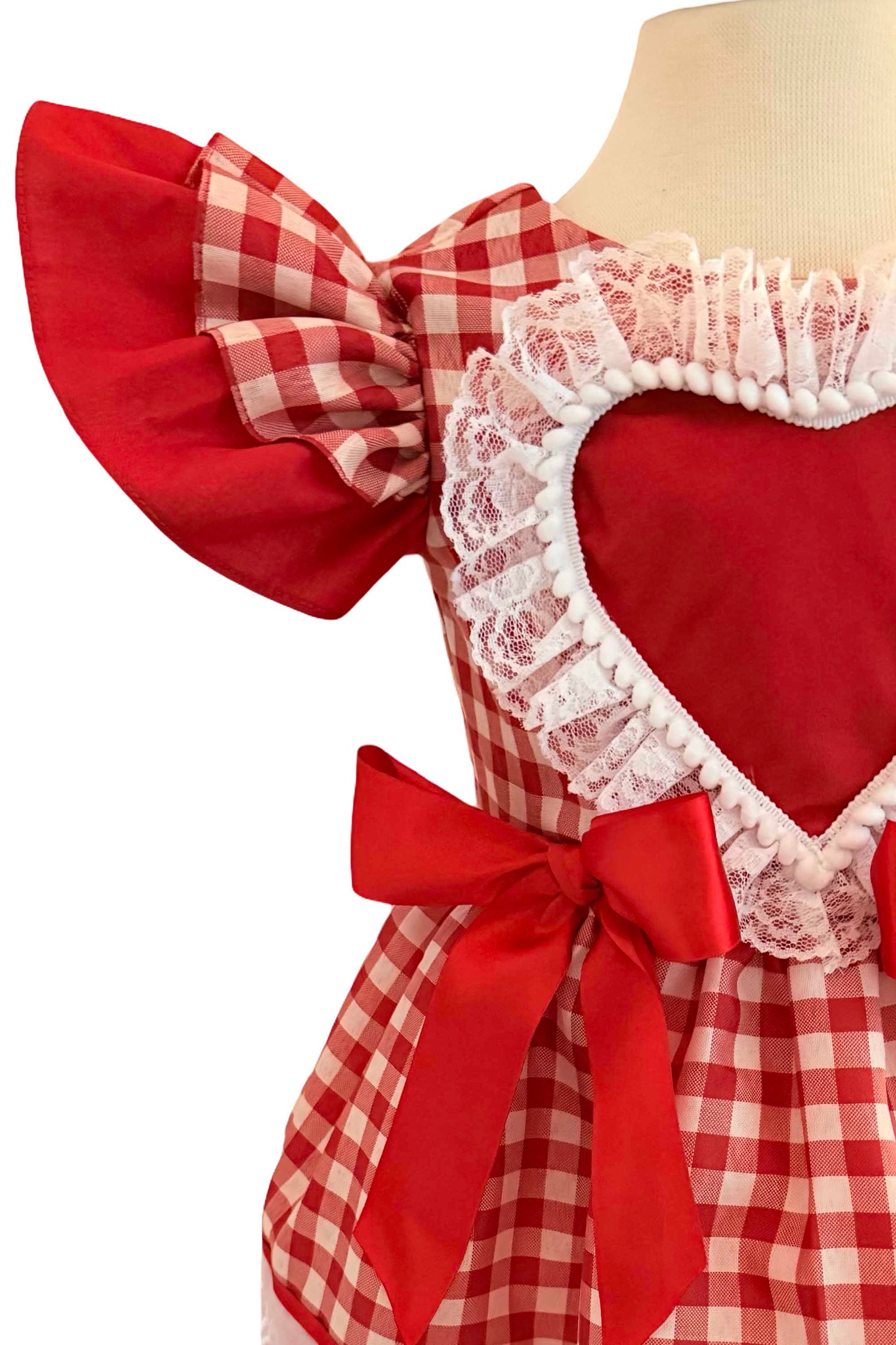 Vestido Junino Infantil Ana com Coração e Laços Vermelhos — foto 3