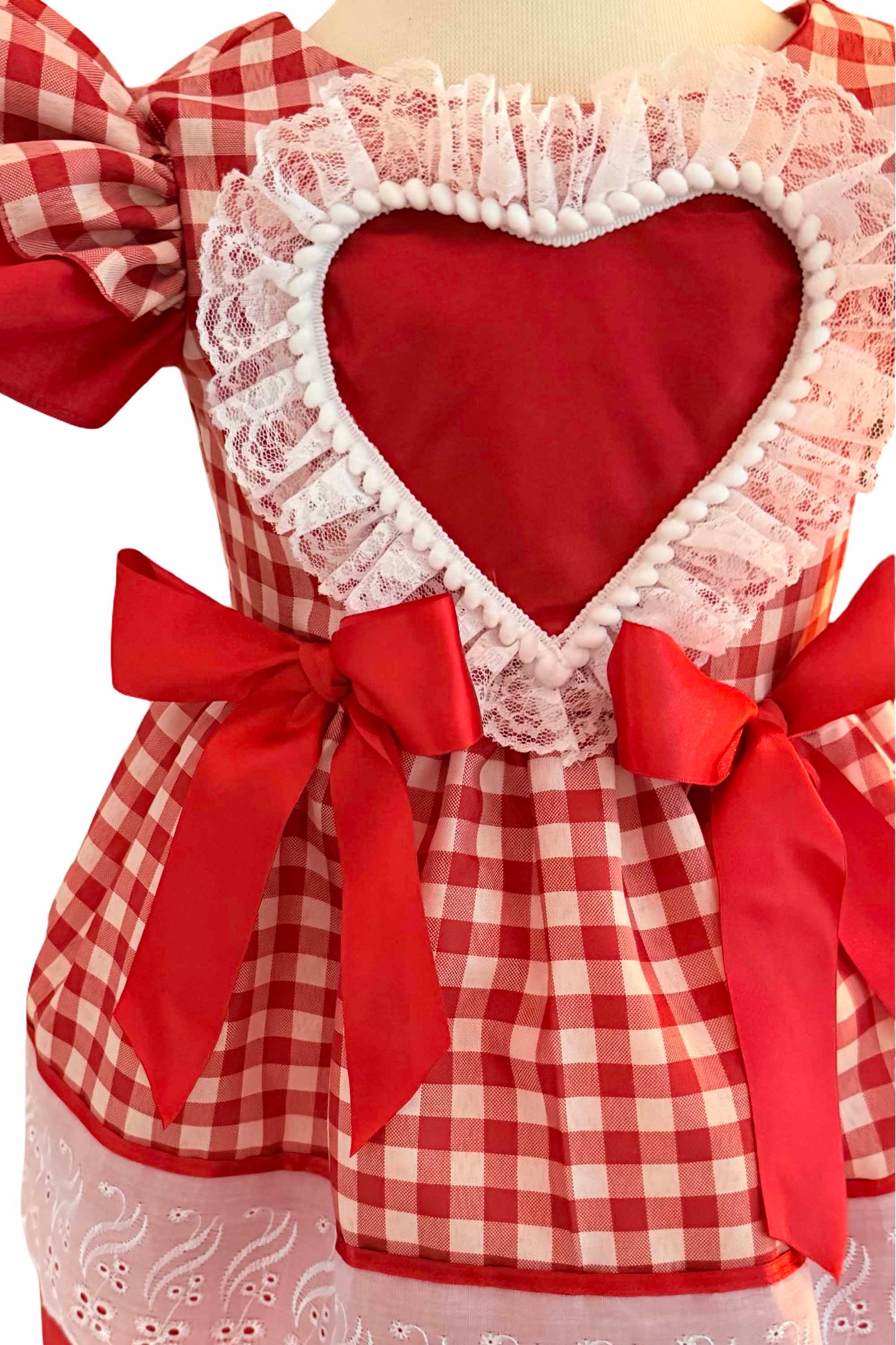Vestido Junino Infantil Ana com Coração e Laços Vermelhos — foto 5
