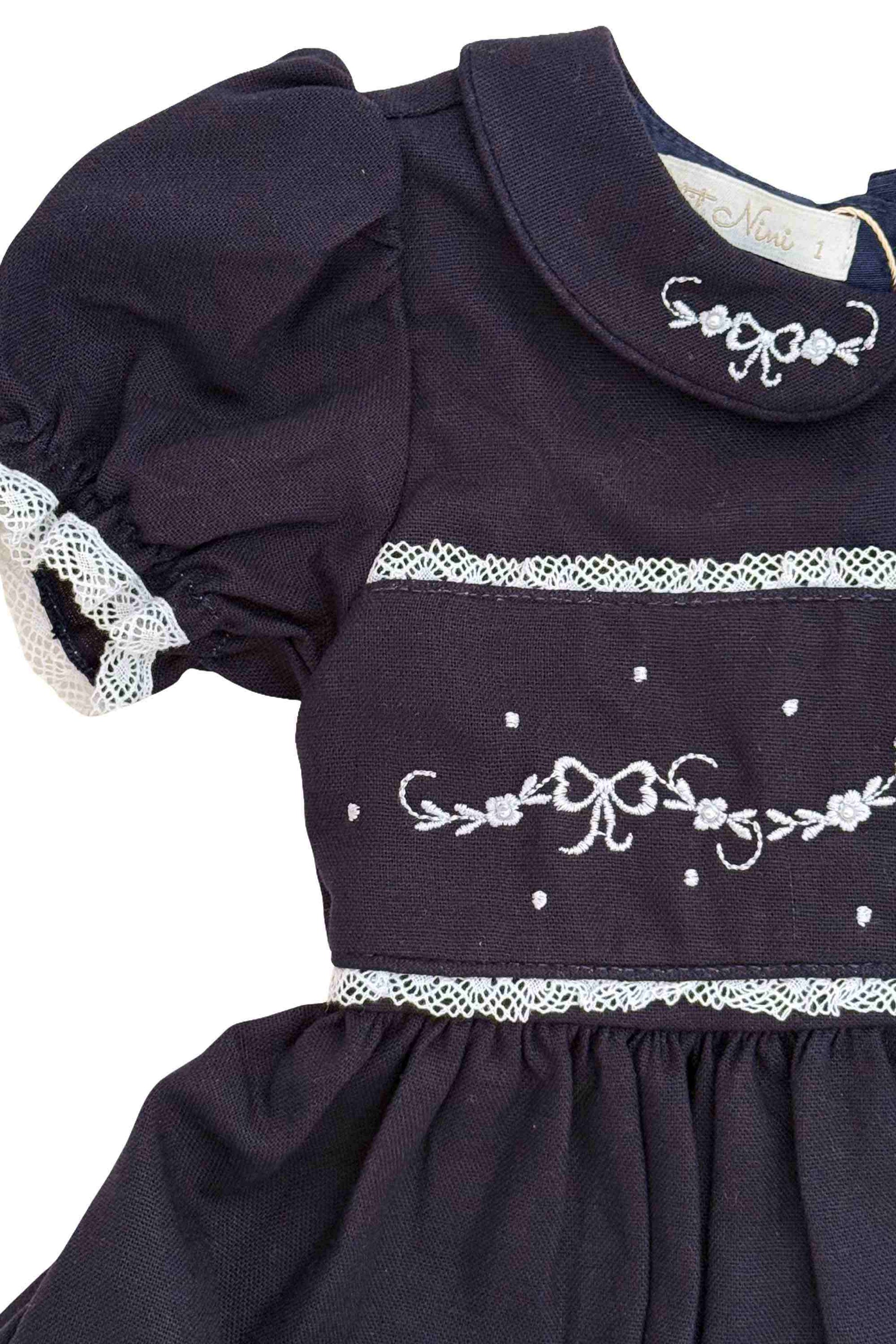 Vestido Infantil em Linho Bordado Festone Azul Marinho — foto 5