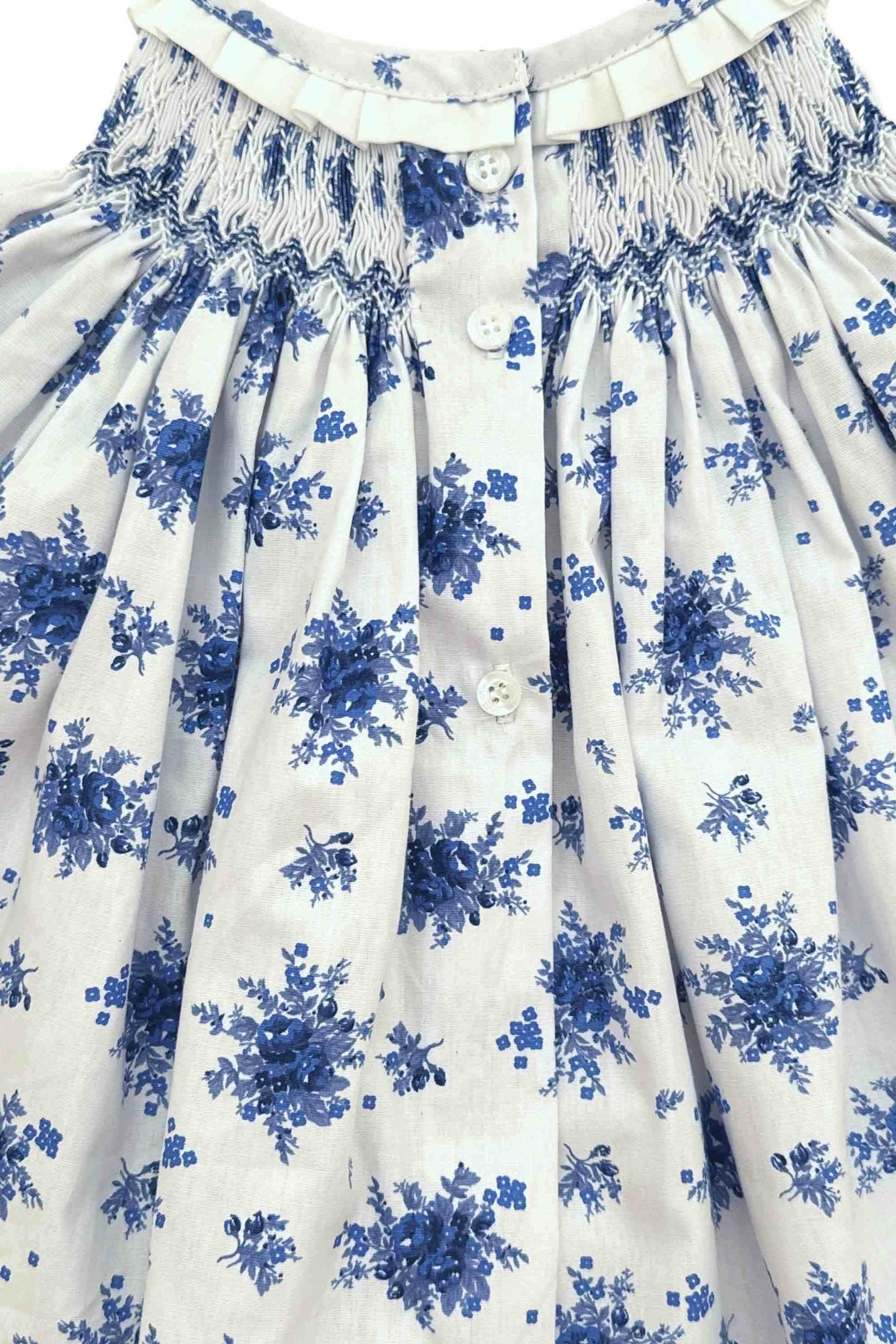 Vestido Russinho Casinha de Abelha e Estampa Azul Floral - Bata e Shorts
