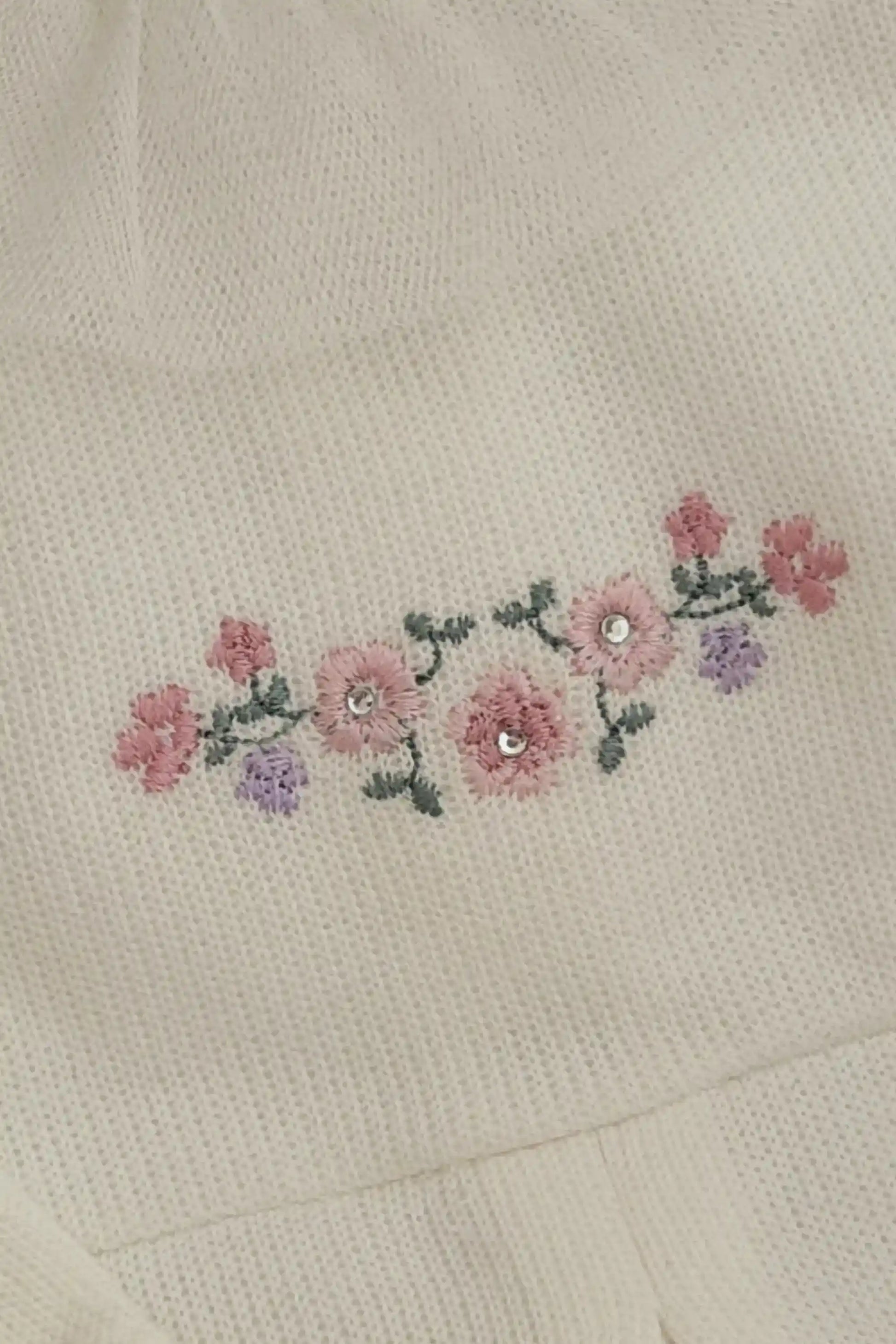 Macacão Bebê Malha Tricotada com Tule e Bordado Floral Off White — foto 5
