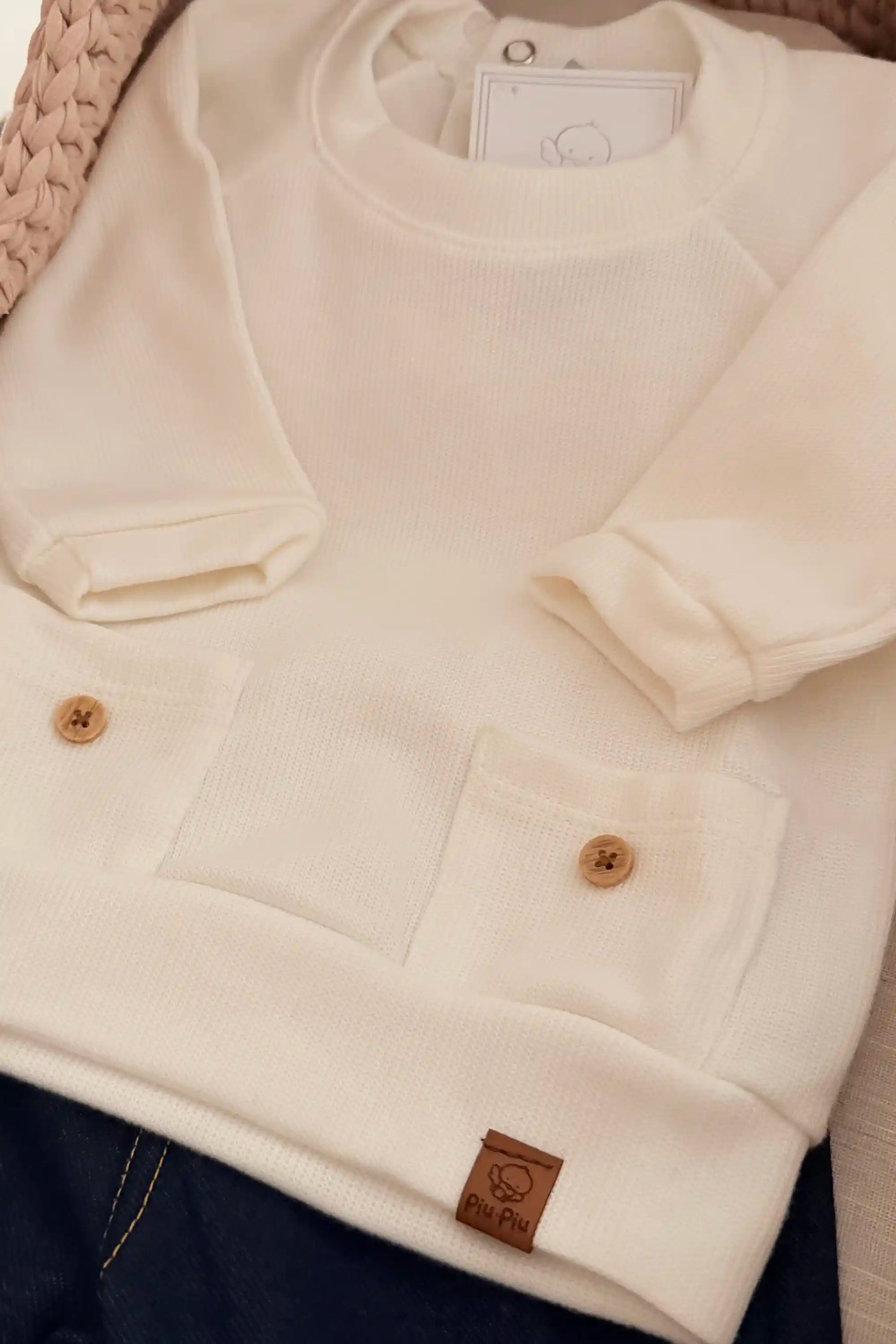 Conjunto Bebê Malha Tricotada Off White com Calça Molecotton Jeans — foto 4