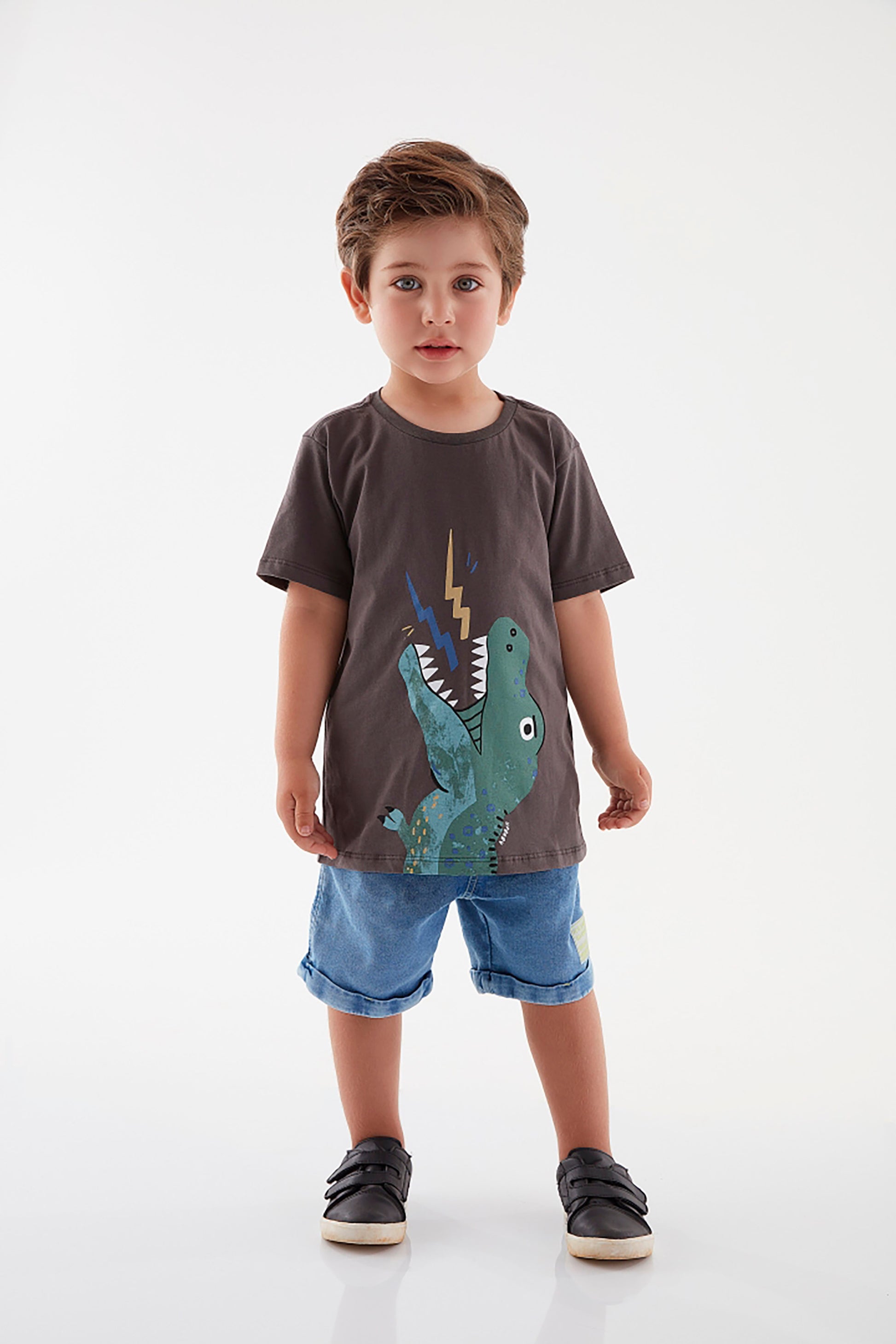 Conjunto Infantil Bermuda e Camiseta Estampa Dino — foto 3