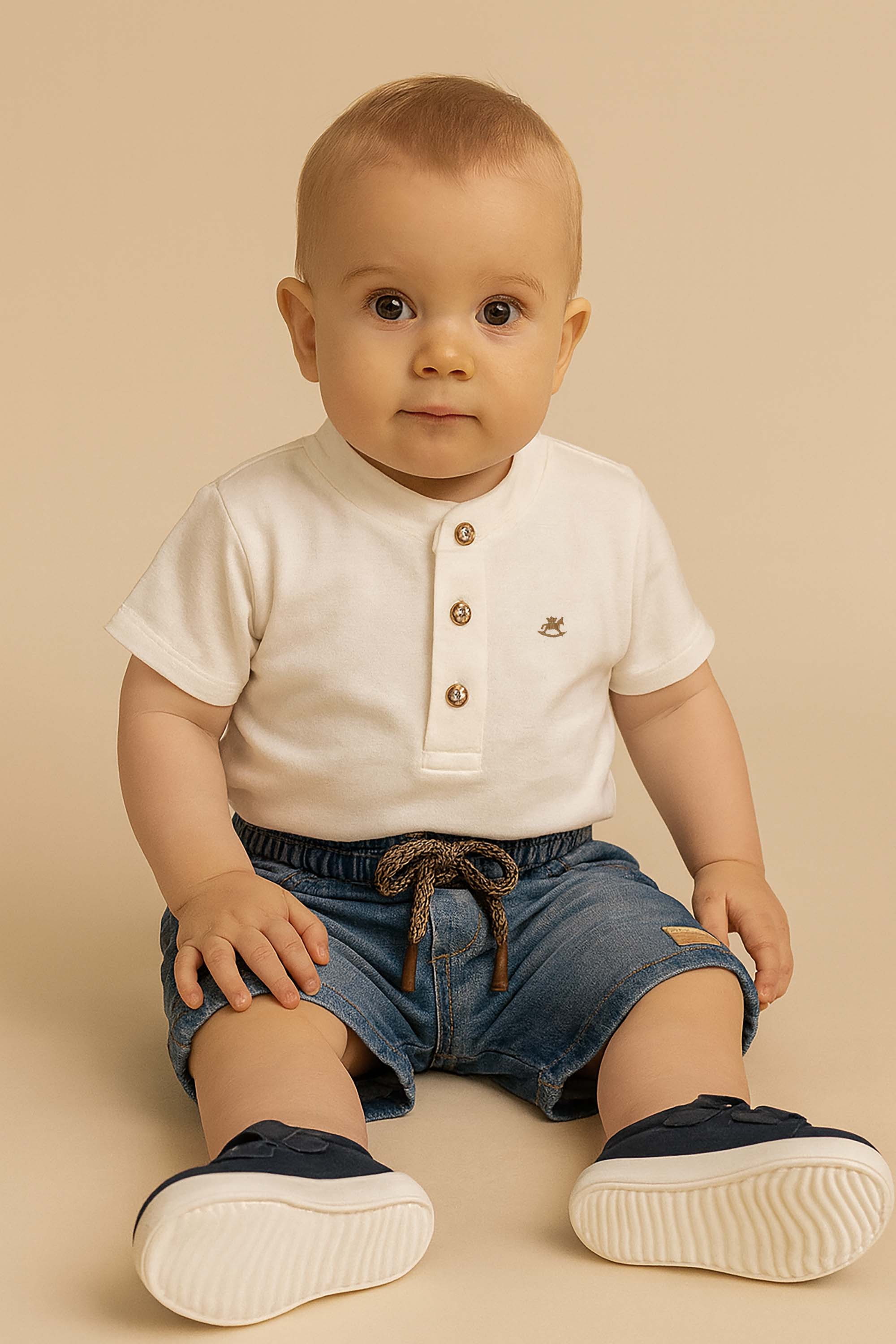 Conjunto Bebê Menino Camiseta Gola Padre Bermuda Jeans — foto 1