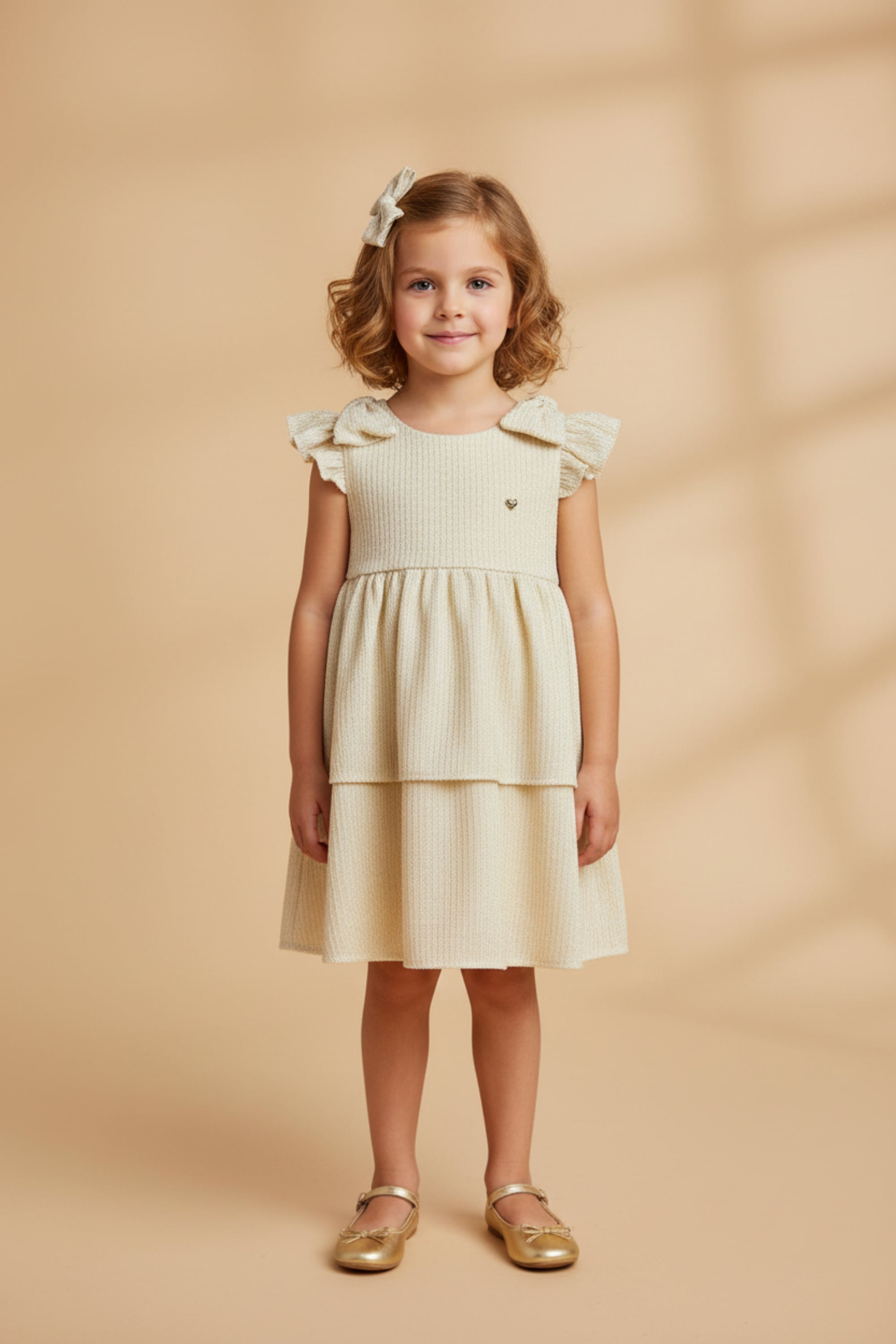 Vestido Infantil Lurex Dourado com Babados Shine — foto 2