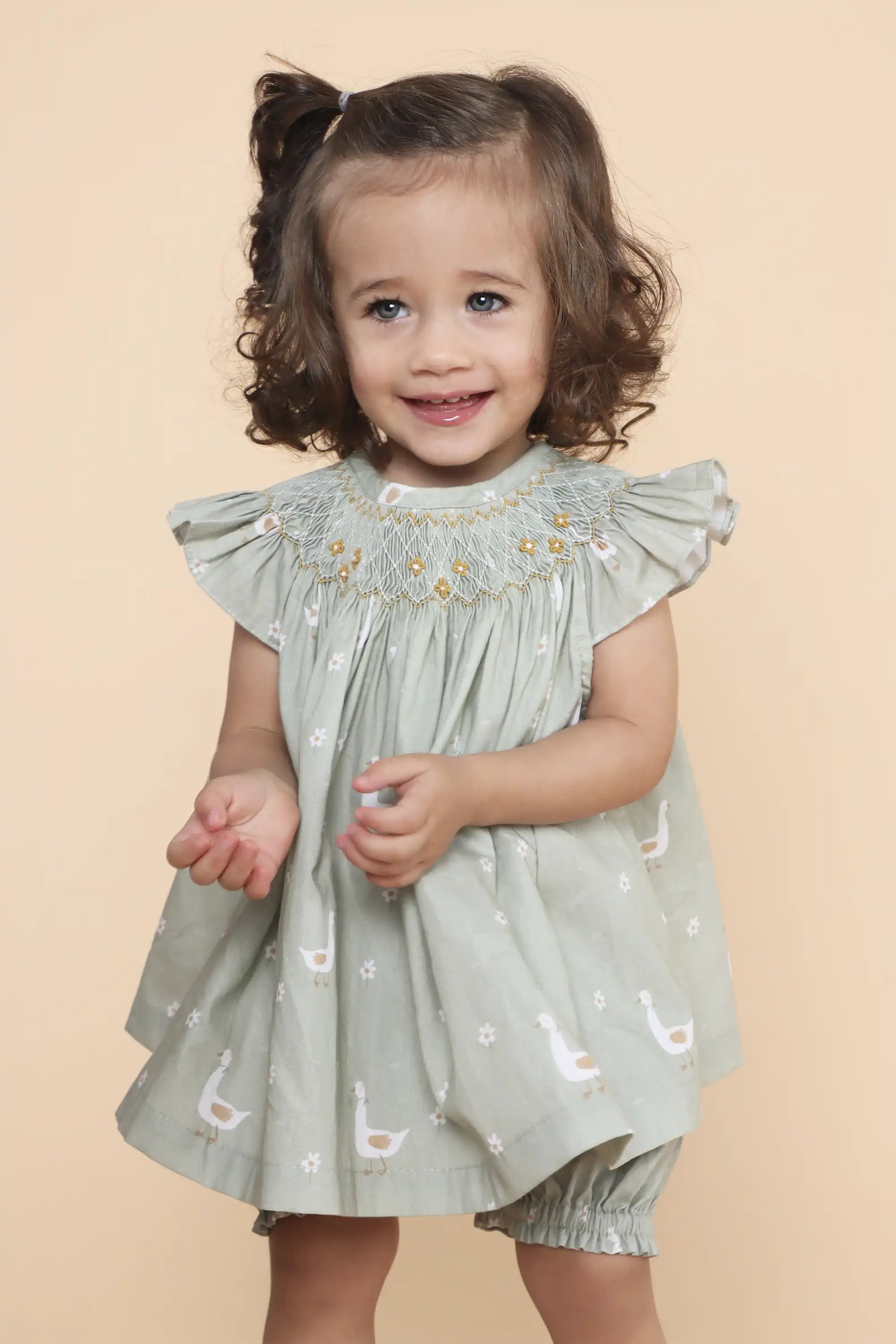 Vestido Bebê Russinho Ponto Smock Patinhos Exclusivo Petit Nini — foto 5