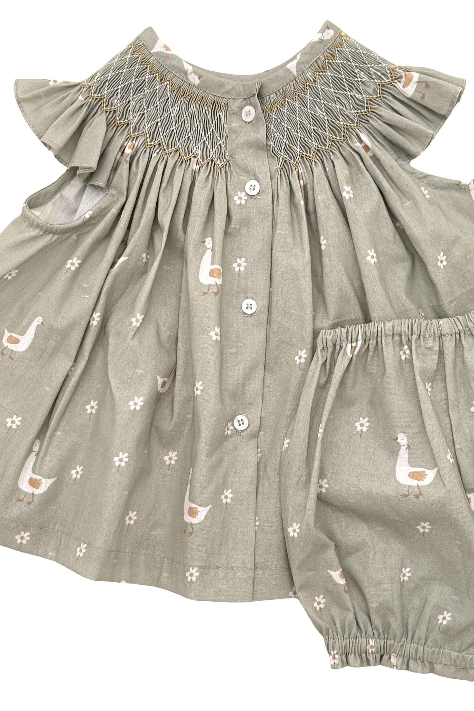 Vestido Bebê Russinho Ponto Smock Patinhos Exclusivo Petit Nini