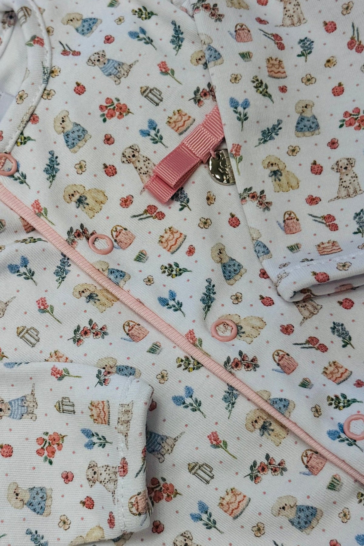 Macacão Bebê Algodão Egípcio Estampa Cachorrinhos e Flores