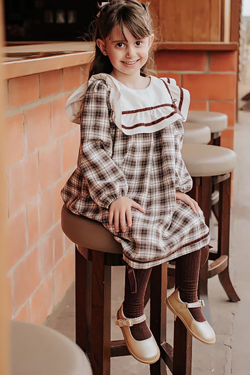 Vestido Infantil Xadrez Marrom com Maxi Gola