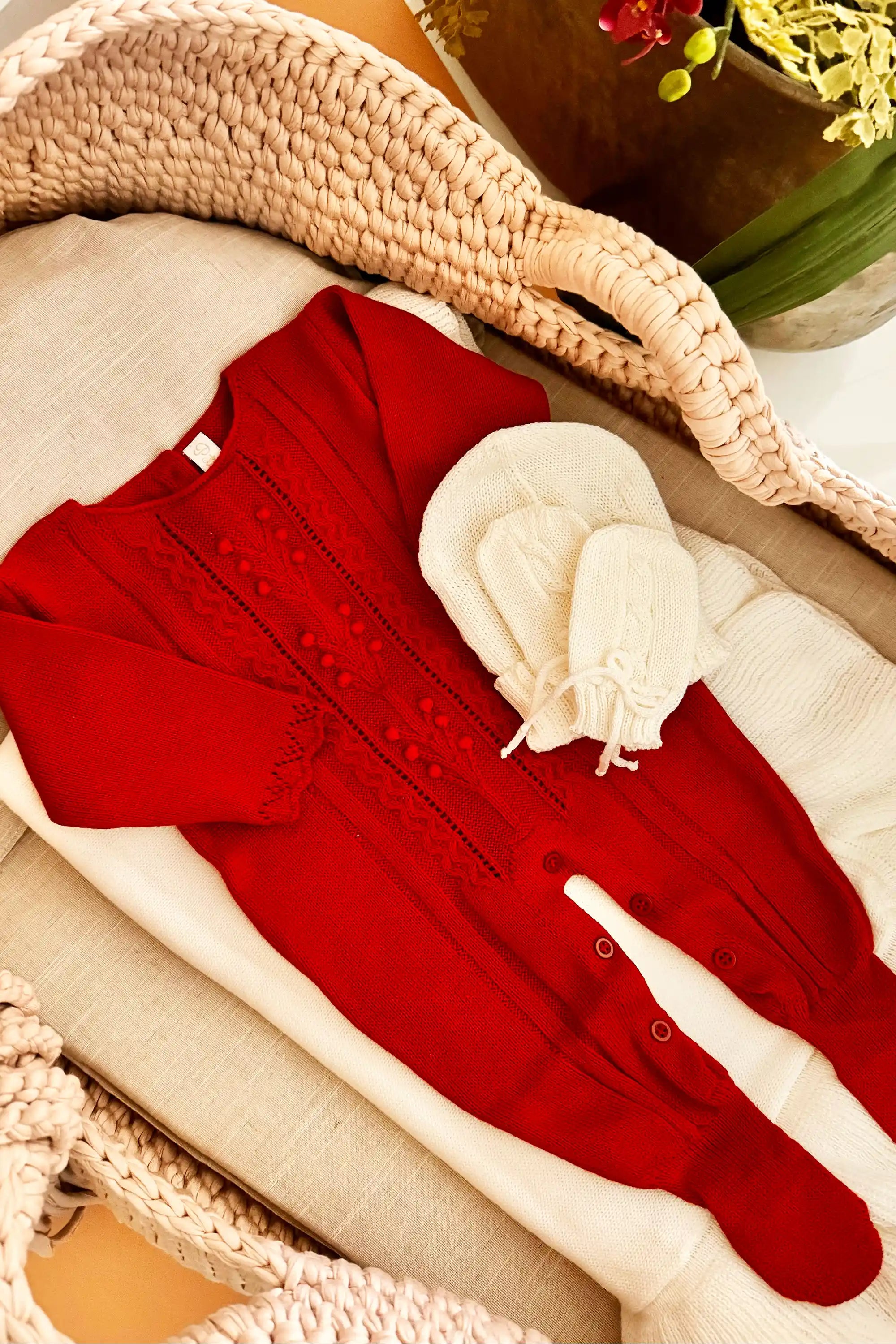 Macacão Tricô Saída de Maternidade Giovana Vermelho — foto 2