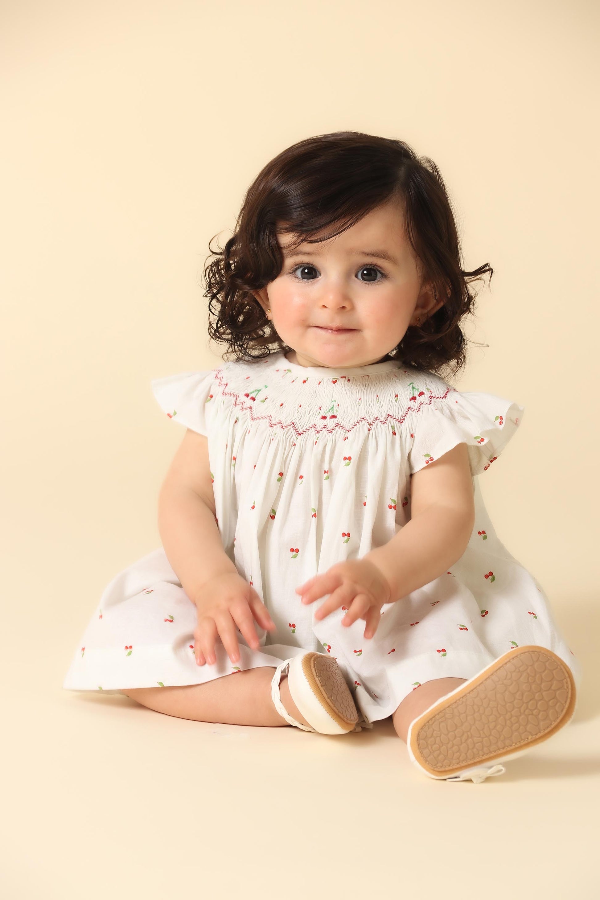 Vestido Russinho Casinha de Abelha com Shorts Estampa Cerejas — foto 1