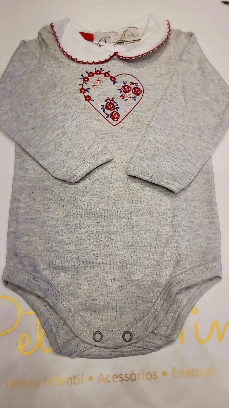 Conjunto Bebê Jeans com Bordado de Coração