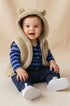 Conjunto Infantil Inverno 3 Peças Colete Peluciado Body Listrado e Calça Jeans — foto 1