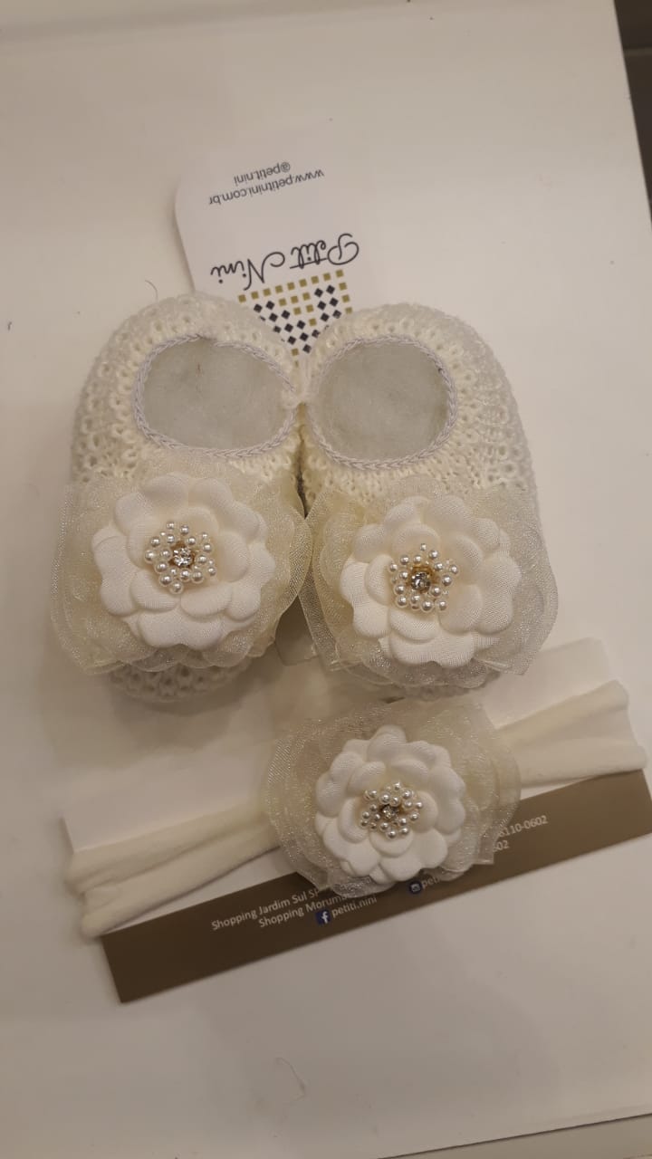 Kit Sapatinho Tricô Flores e Faixa Branca — foto 1