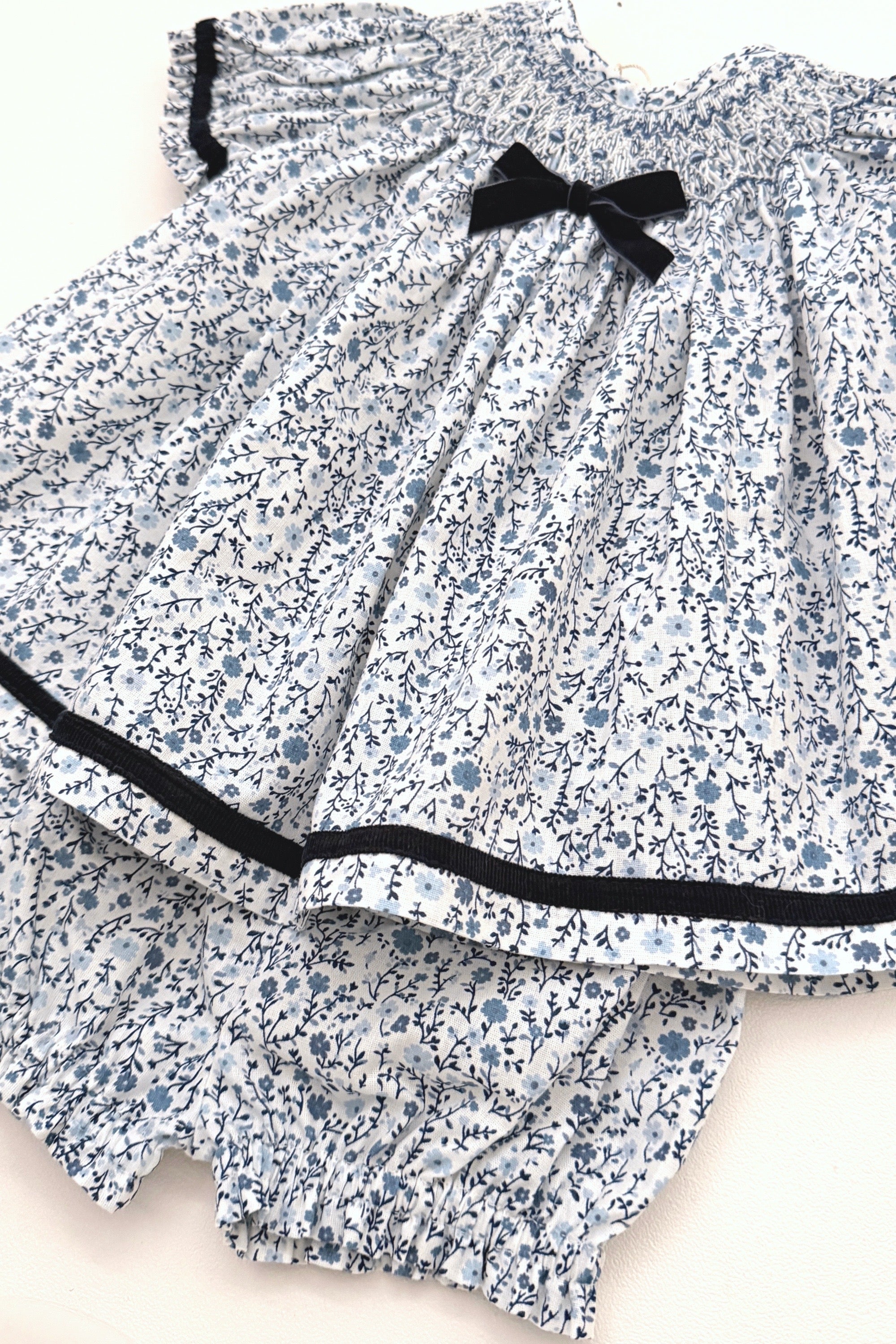 Russinho Floral Veludo Azul