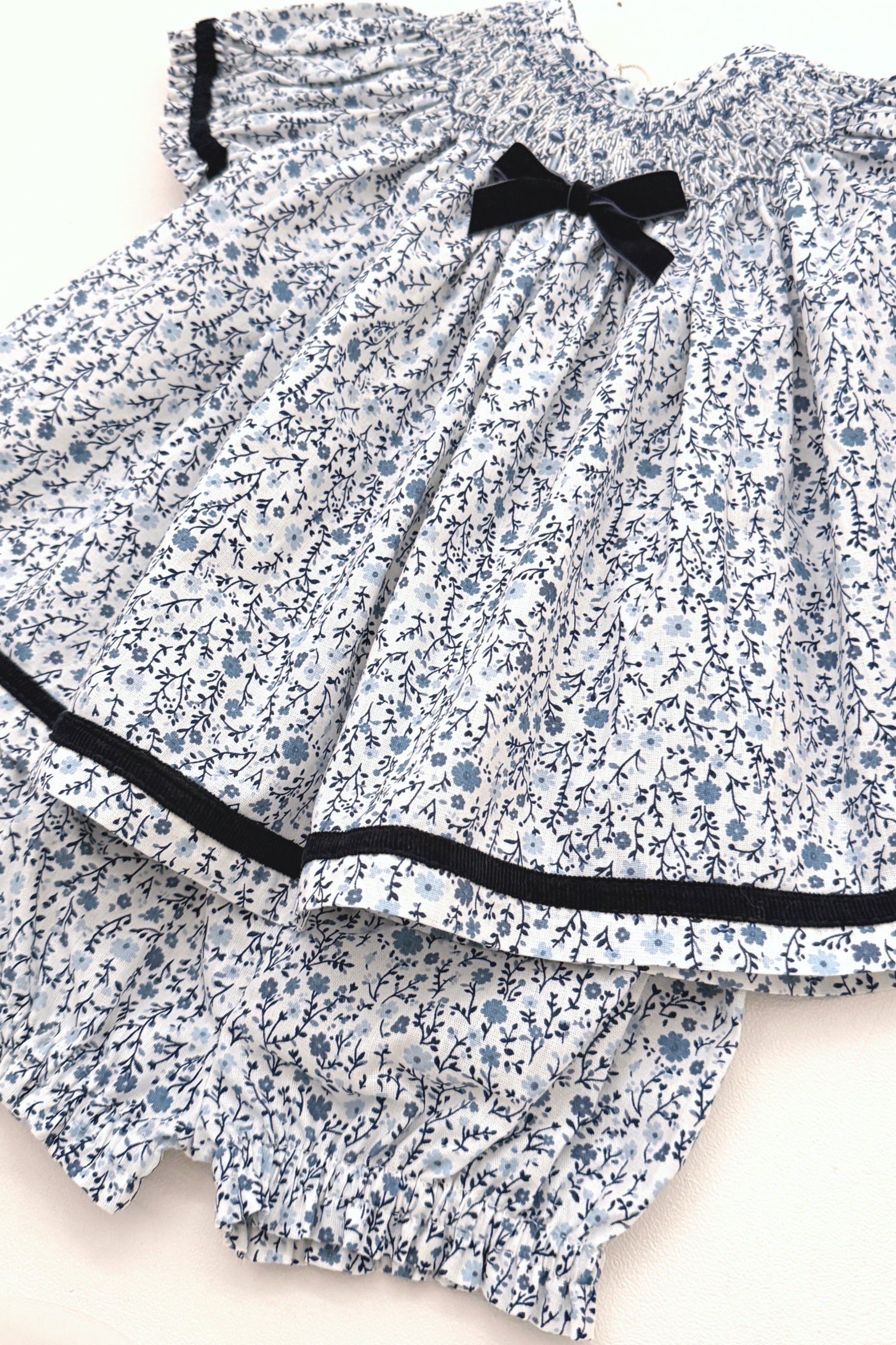 Russinho Floral Veludo Azul