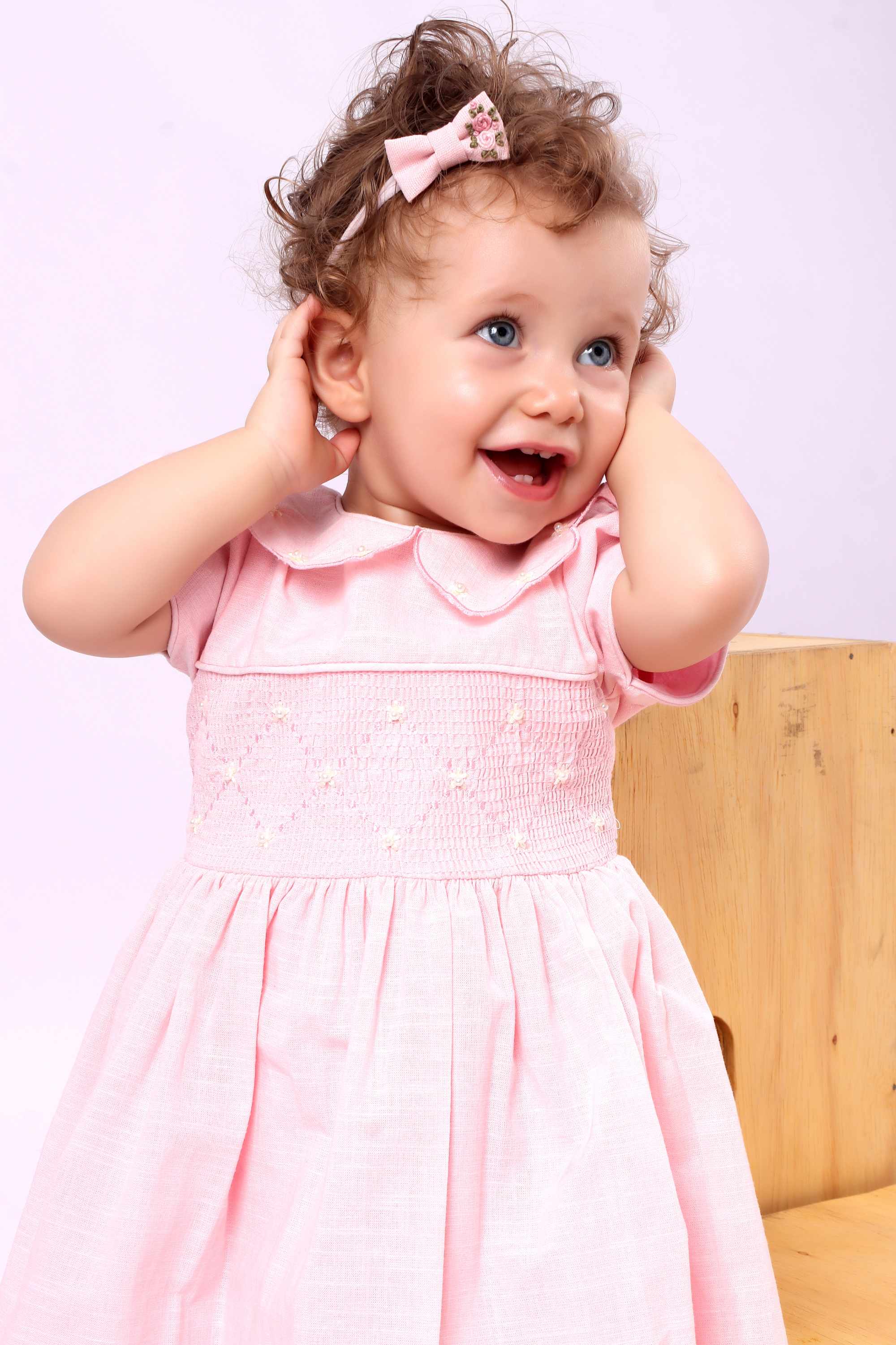 Vestido Bebê Casinha de Abelha Rosa Claro Festone — foto 1