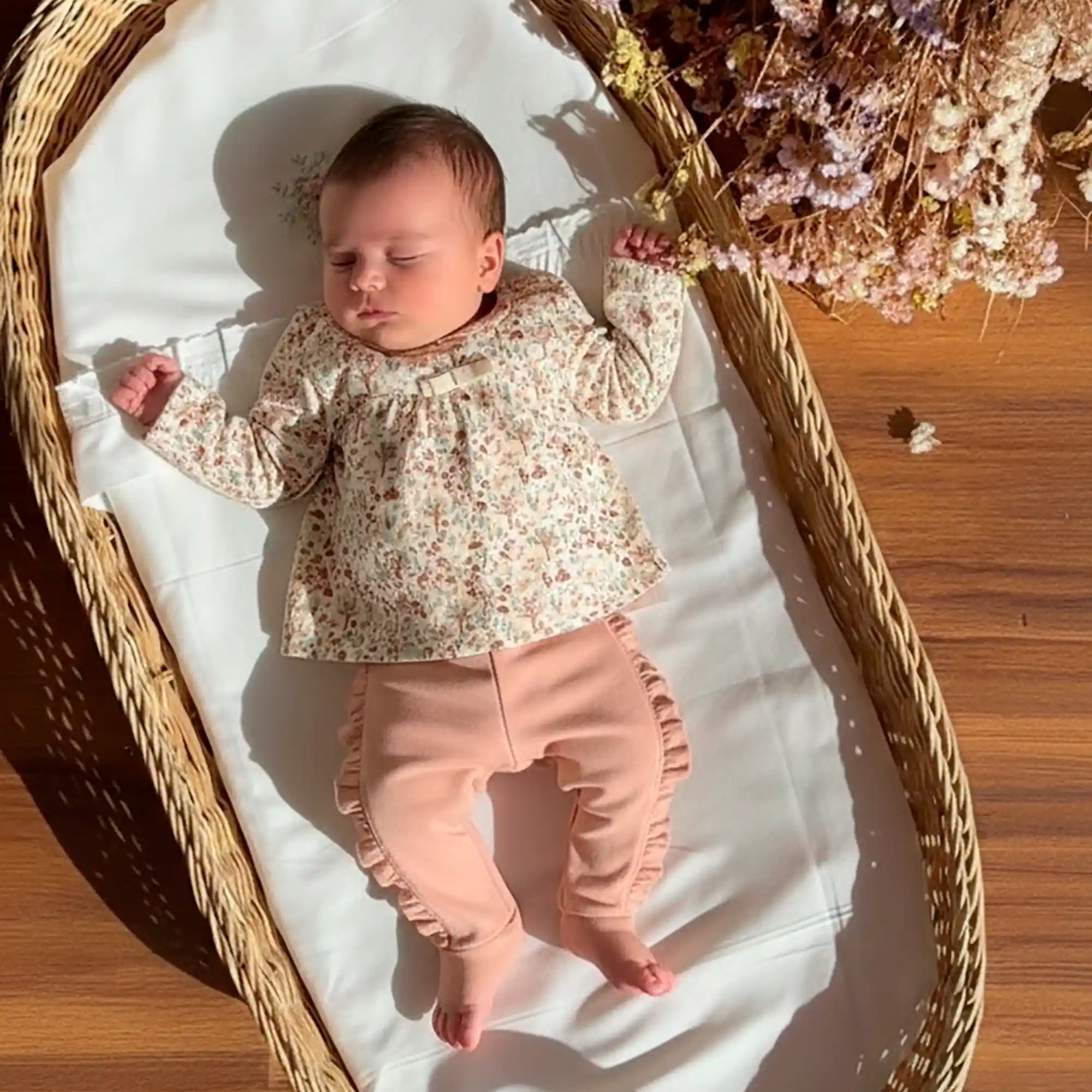 Conjunto Bebê em Algodão Egípcio Coelho na Floresta com Calça Rosa — foto 1