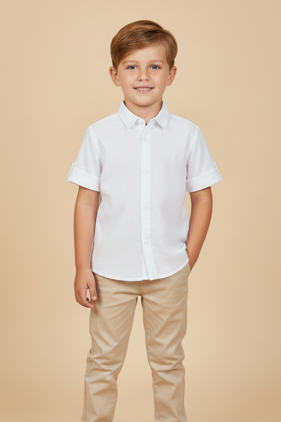 Camisa Manga Curta em Cambraia - Elegância para Ocasiões Especiais