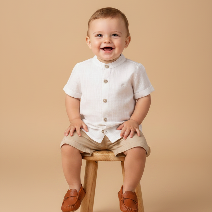 Camisa Infantil Masculina Manga Curta em Tecido Off White para Bebê