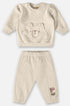 Conjunto Infantil em Moletom Bege com Bordado de Ursinho Fofo e Bolso — foto 2