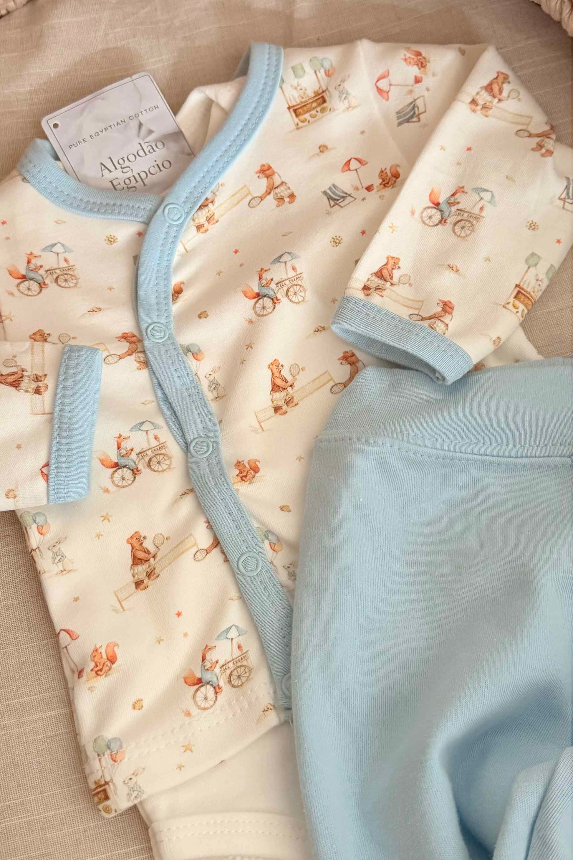 Conjunto Algodão Egípcio para Bebê 3 Peças Body Calça e Casaco Estampa Praia — foto 5