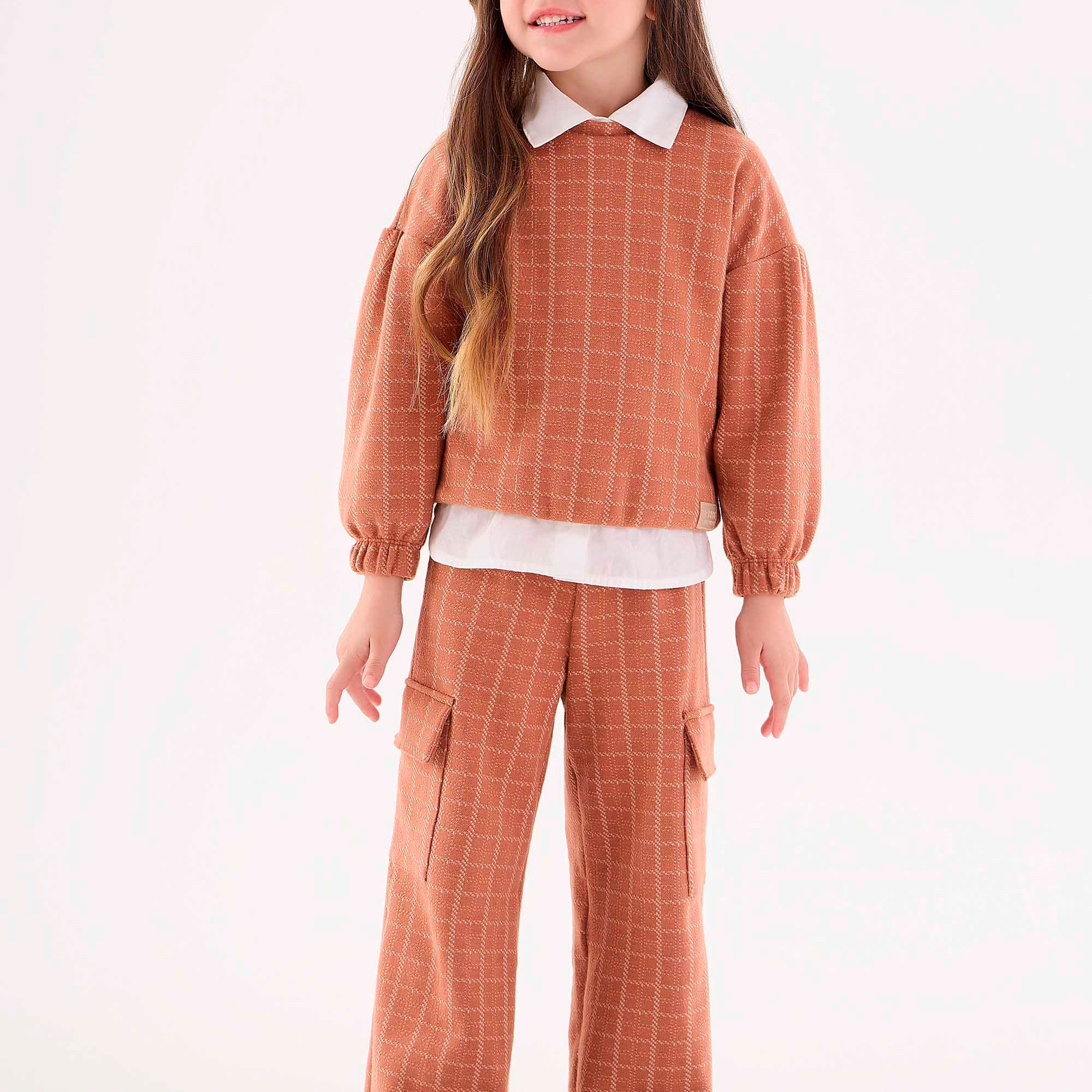 Conjunto Infantil em Malha para Meninas Jacquard Xadrez Marrom — foto 1