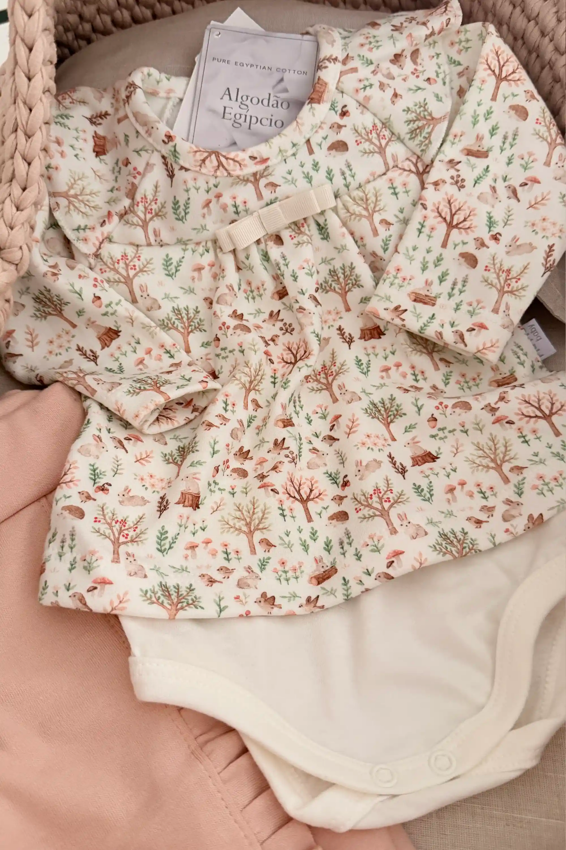 Conjunto Bebê em Algodão Egípcio Coelho na Floresta com Calça Rosa — foto 3