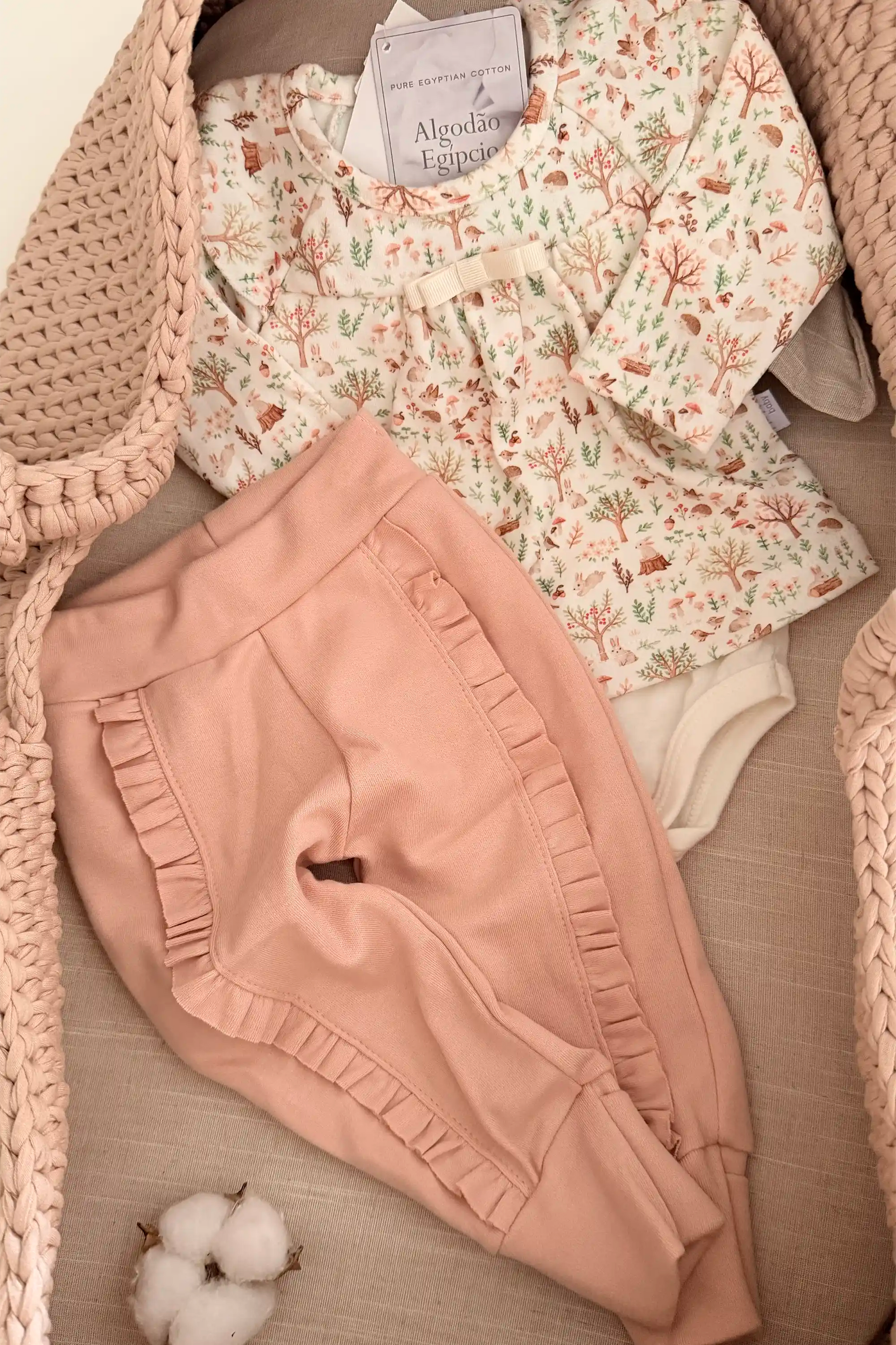 Conjunto Bebê em Algodão Egípcio Coelho na Floresta com Calça Rosa — foto 2