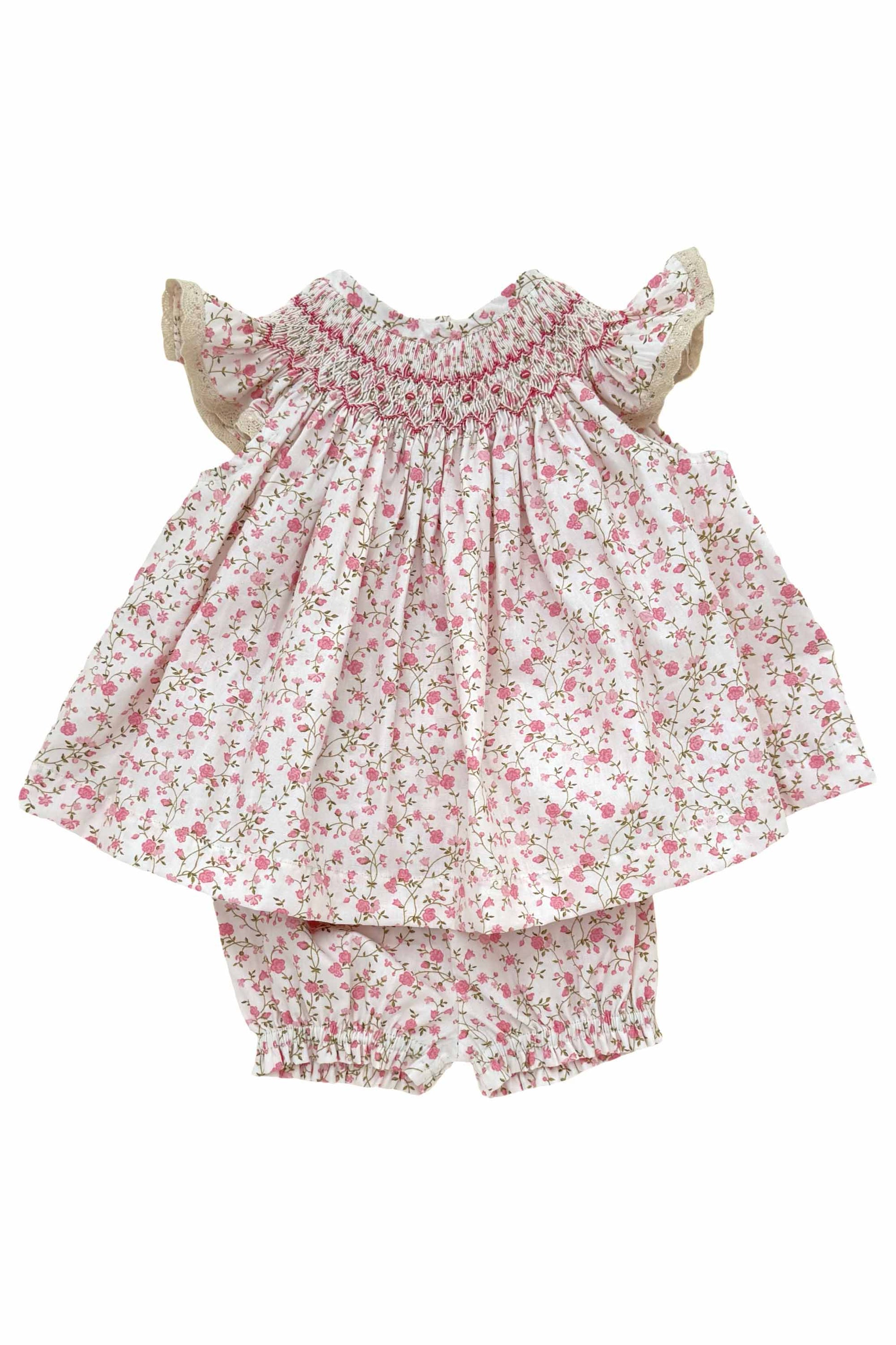 Vestido Russinho Casinha de Abelha e Estampa Floral - Bata e Shorts
