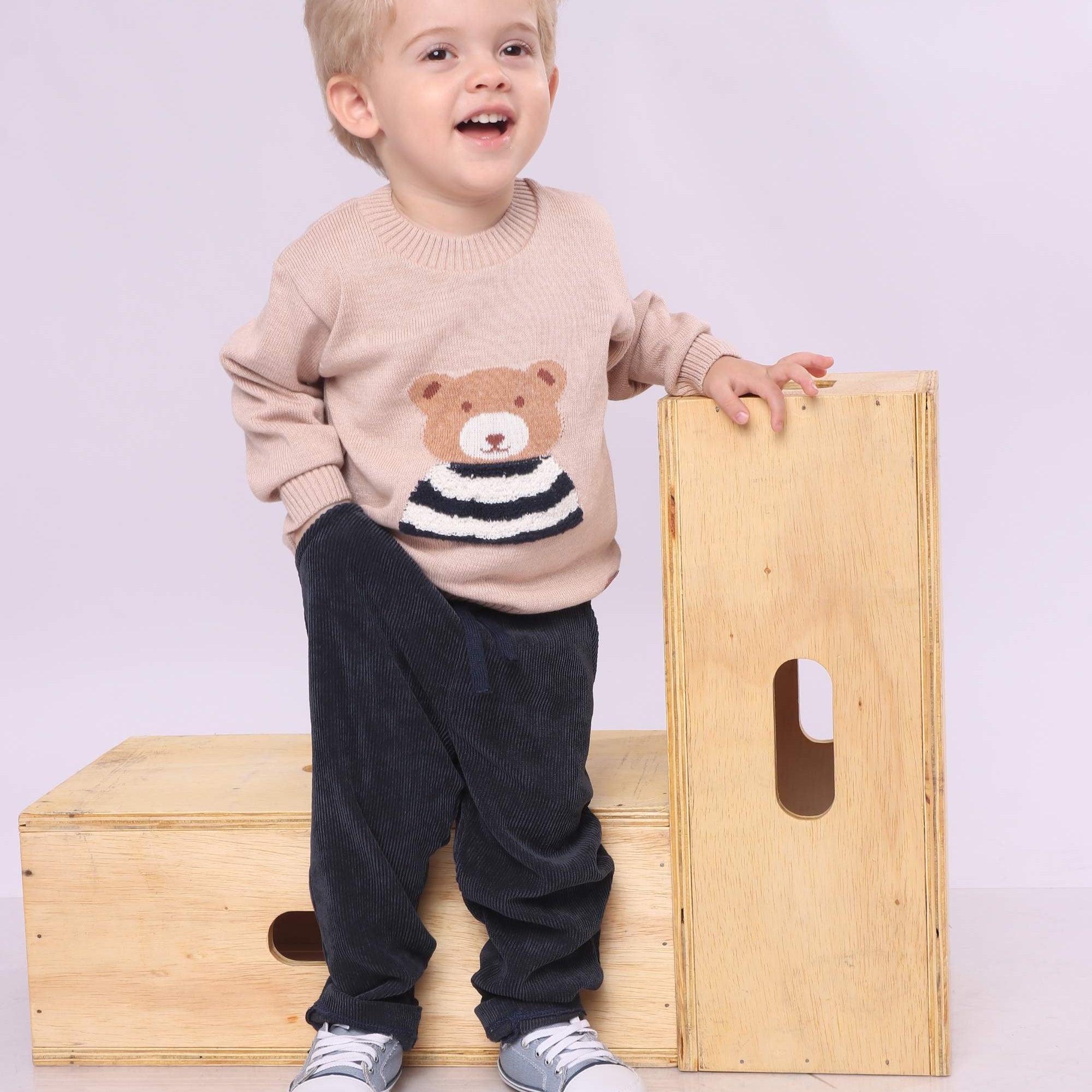 Calça Infantil em Veludo Azul Marinho para Meninos — foto 1