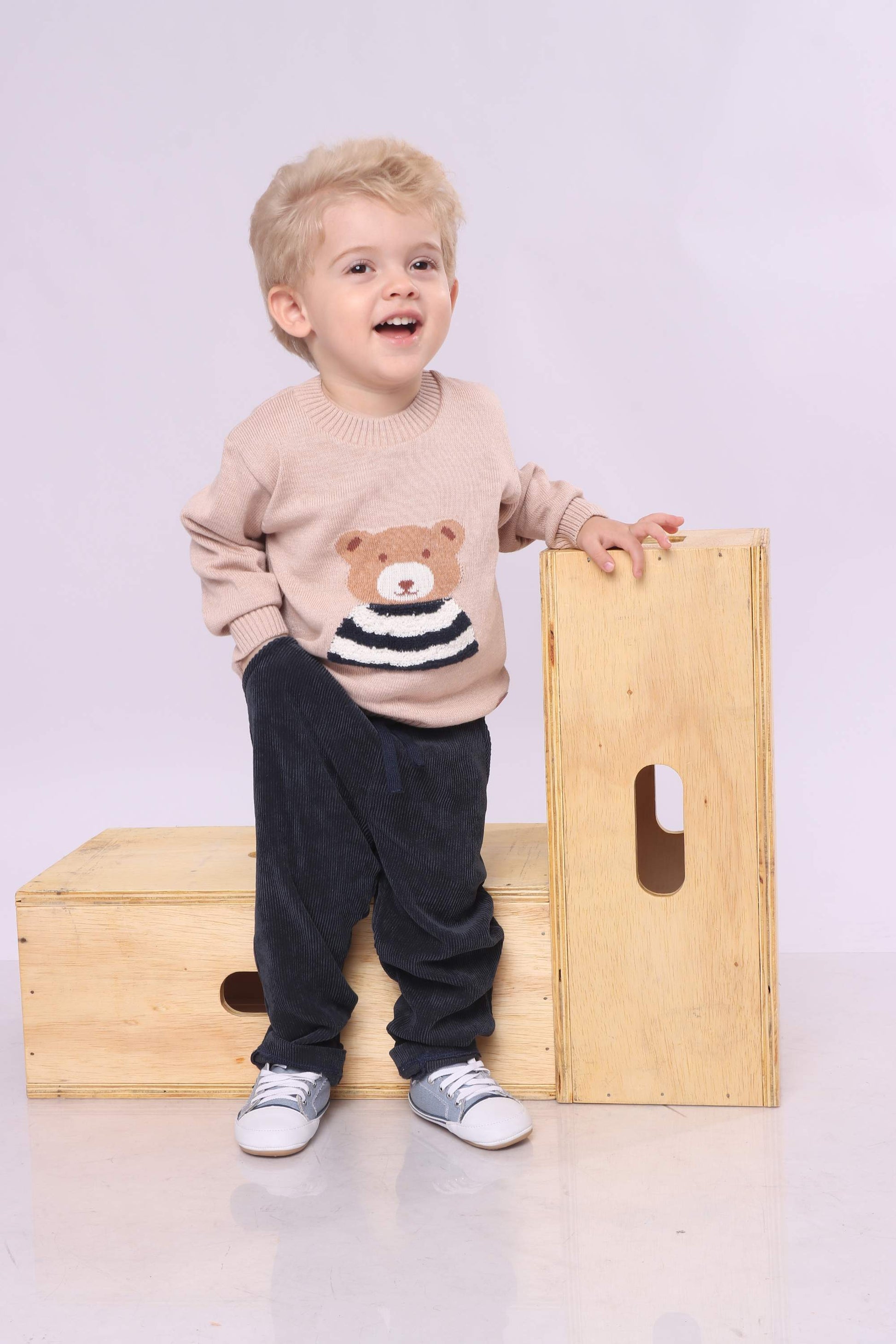 Calça Infantil em Veludo Azul Marinho para Meninos — foto 1