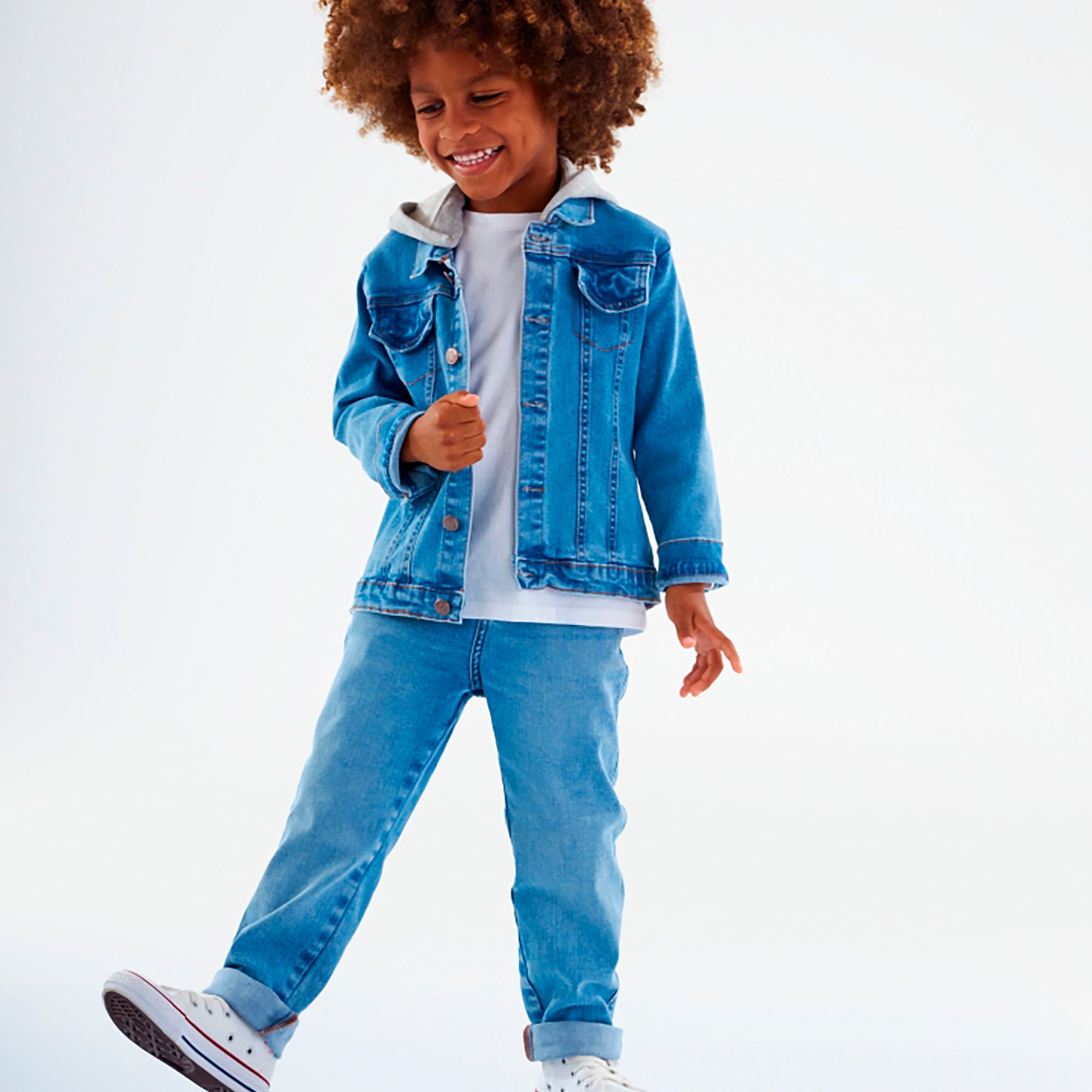 Jaqueta Infantil Jeans Azul Lavado com Capuz em Moletom Mescla — foto 1