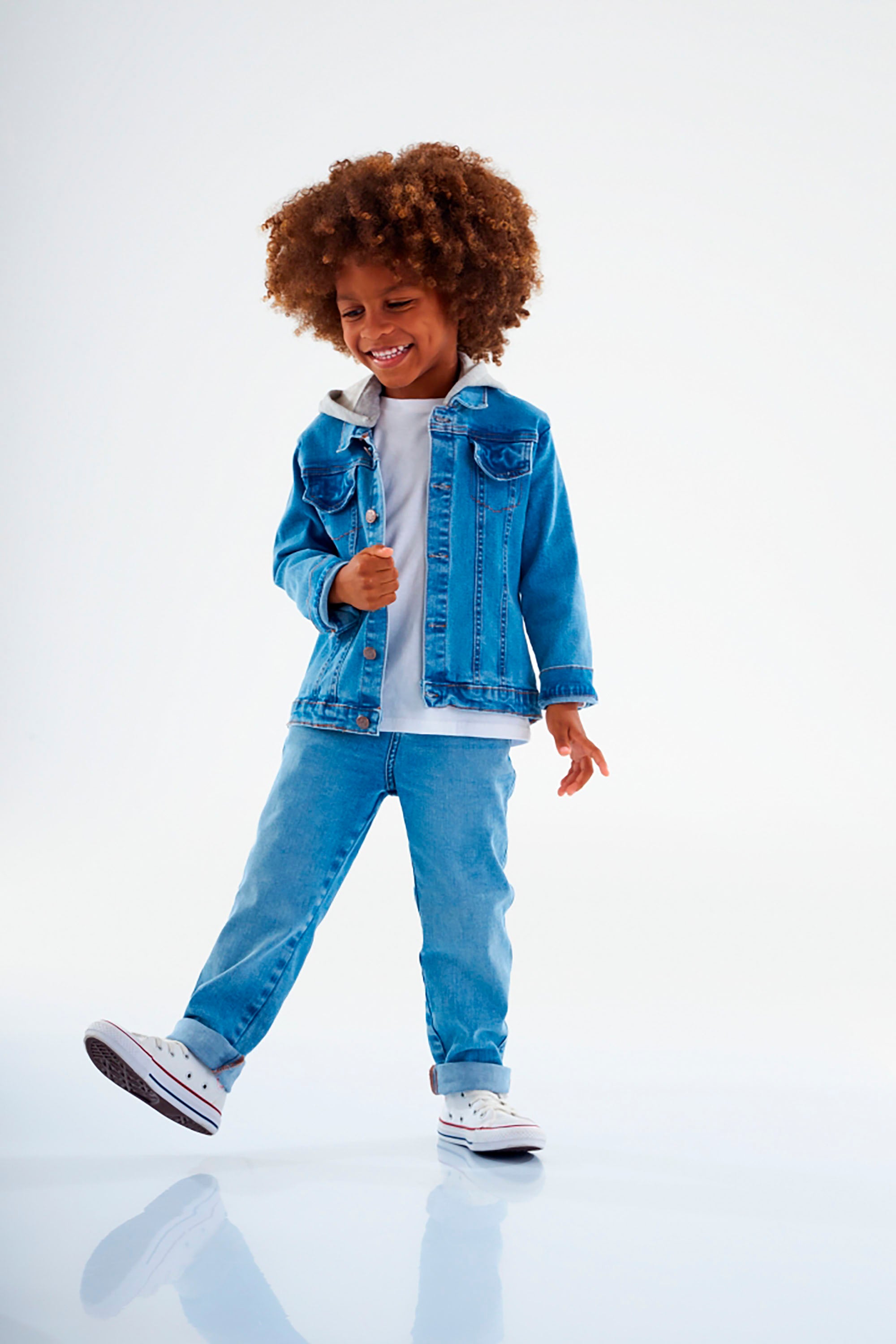 Jaqueta Infantil Jeans Azul Lavado com Capuz em Moletom Mescla — foto 1