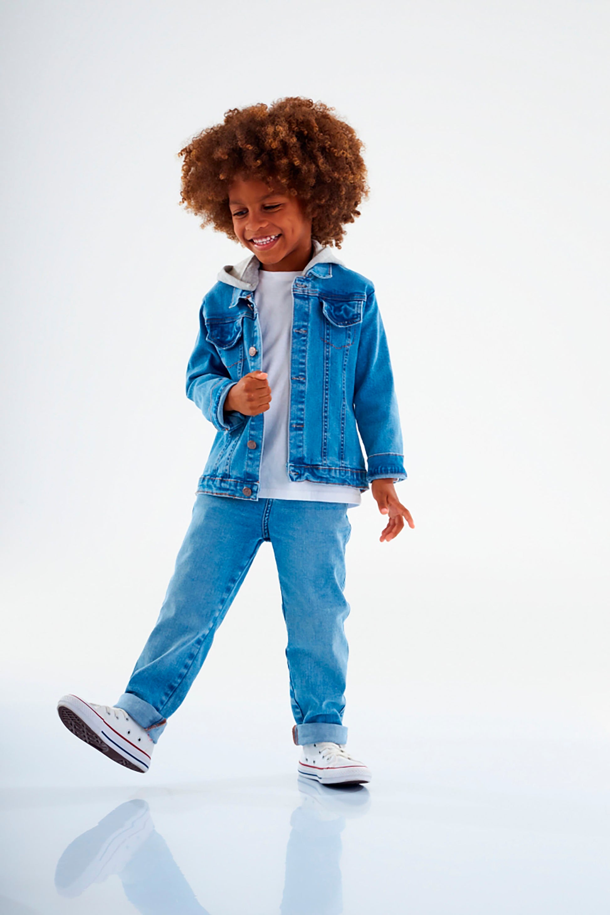 Jaqueta Infantil Jeans Azul Lavado com Capuz em Moletom Mescla — foto 1