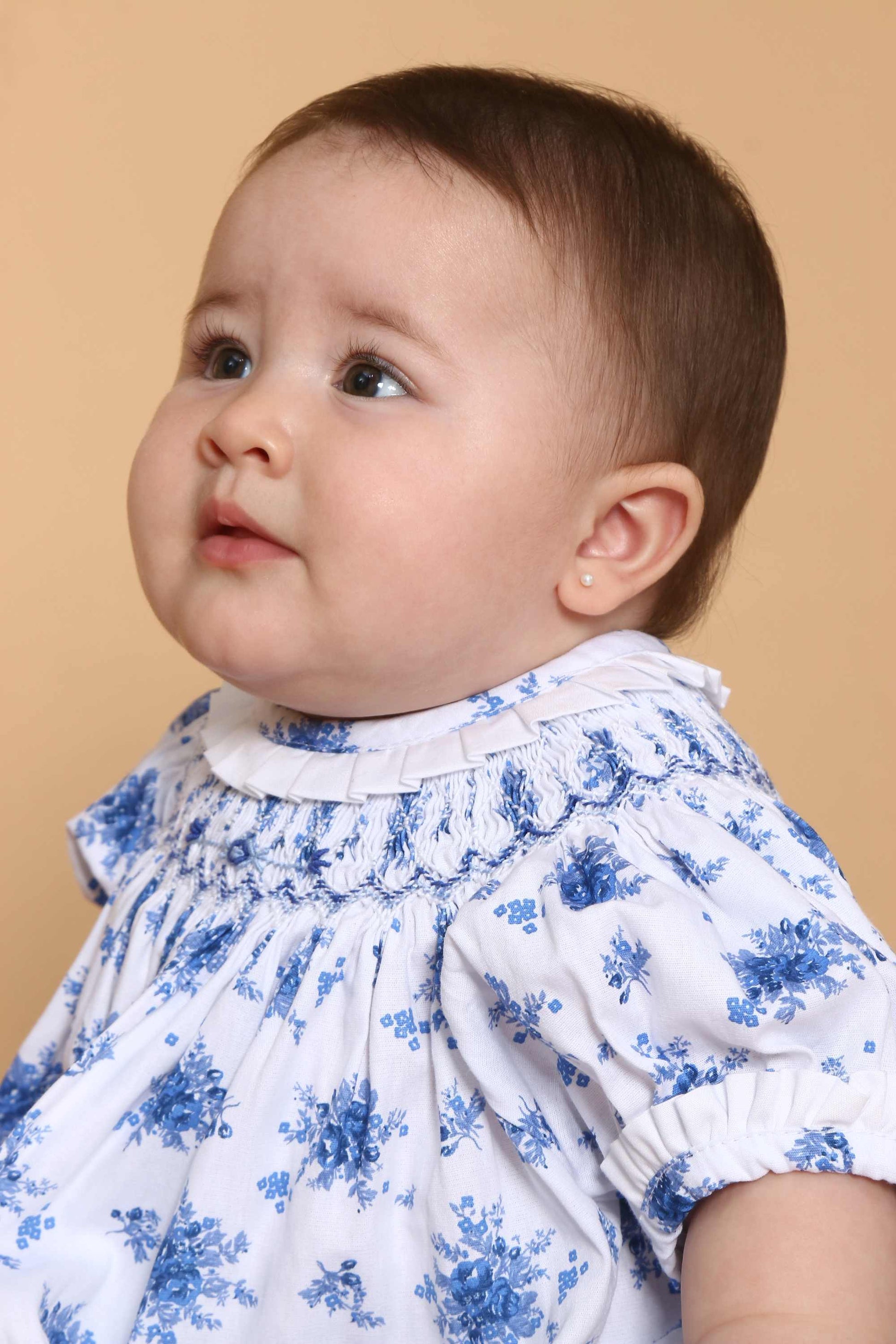 Vestido Russinho Casinha de Abelha e Estampa Azul Floral Bata e Shorts — foto 5