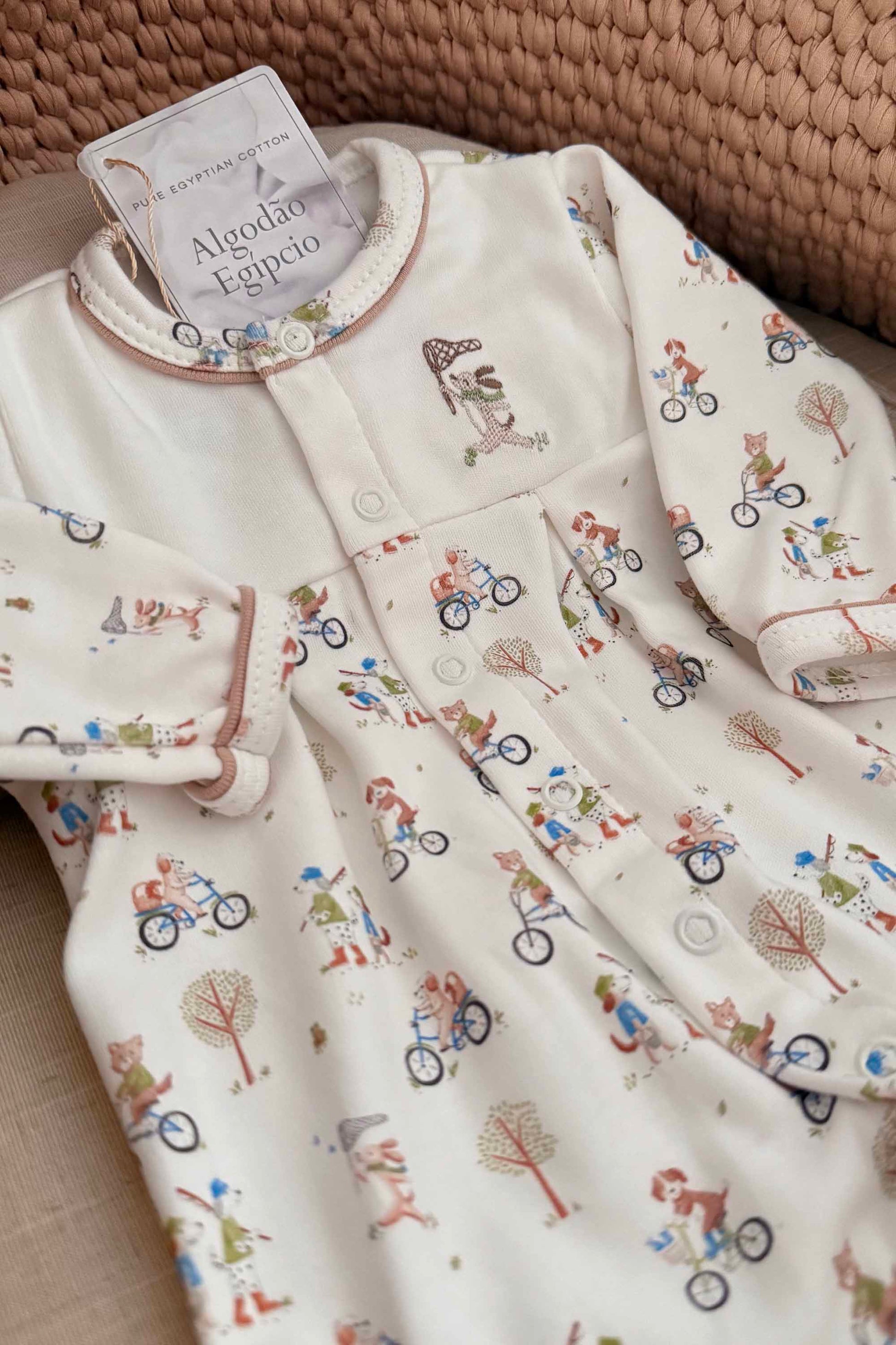 Macacão com Pezinho para Bebê em Algodão Egípcio Estampa Cachorros na Bike — foto 2