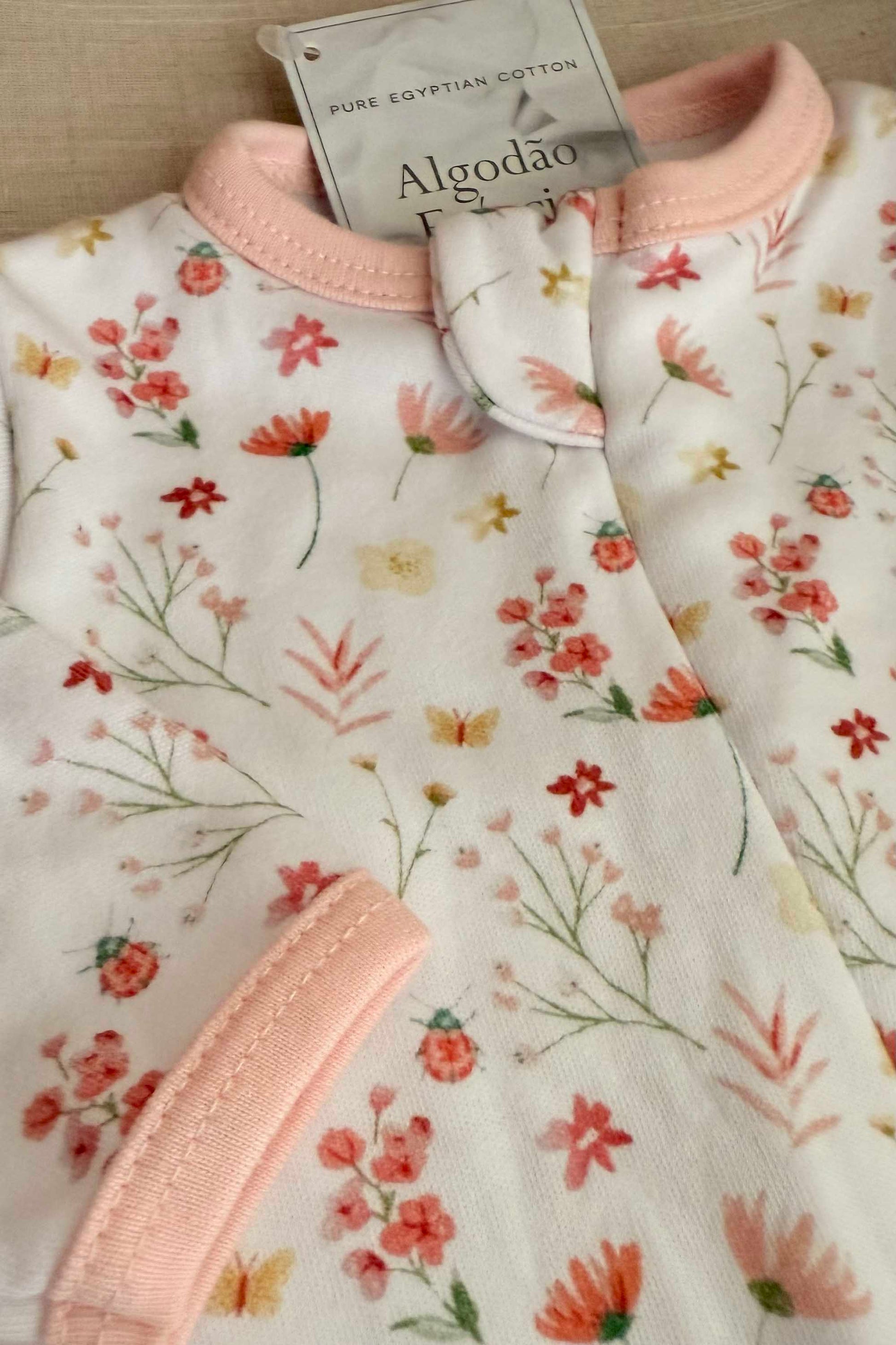 Macacão Bebê Comprido com Zíper Joaninha Algodão Egípcio — foto 2