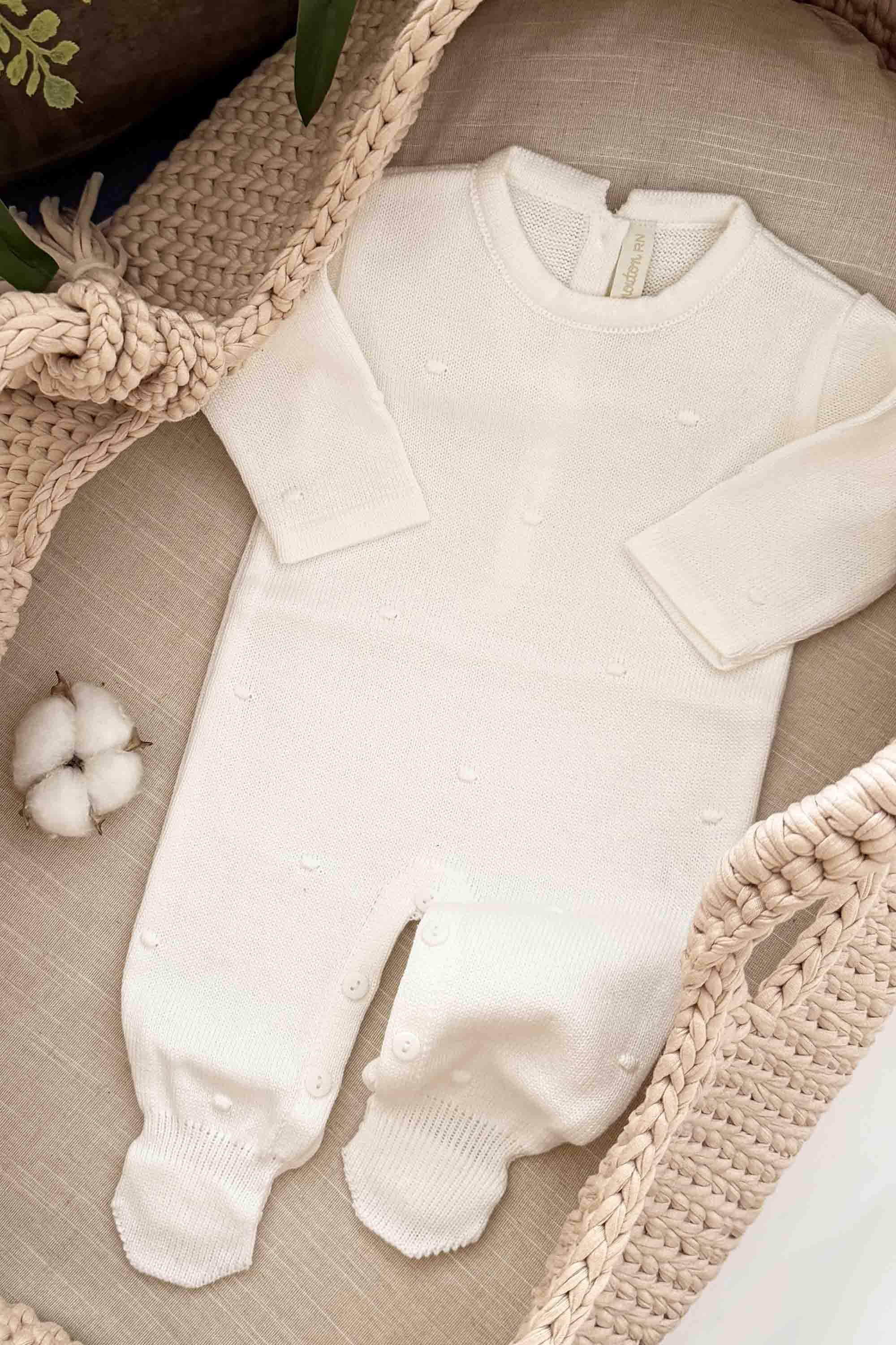 Macacão para Maternidade em Tricot Poá Branco — foto 1