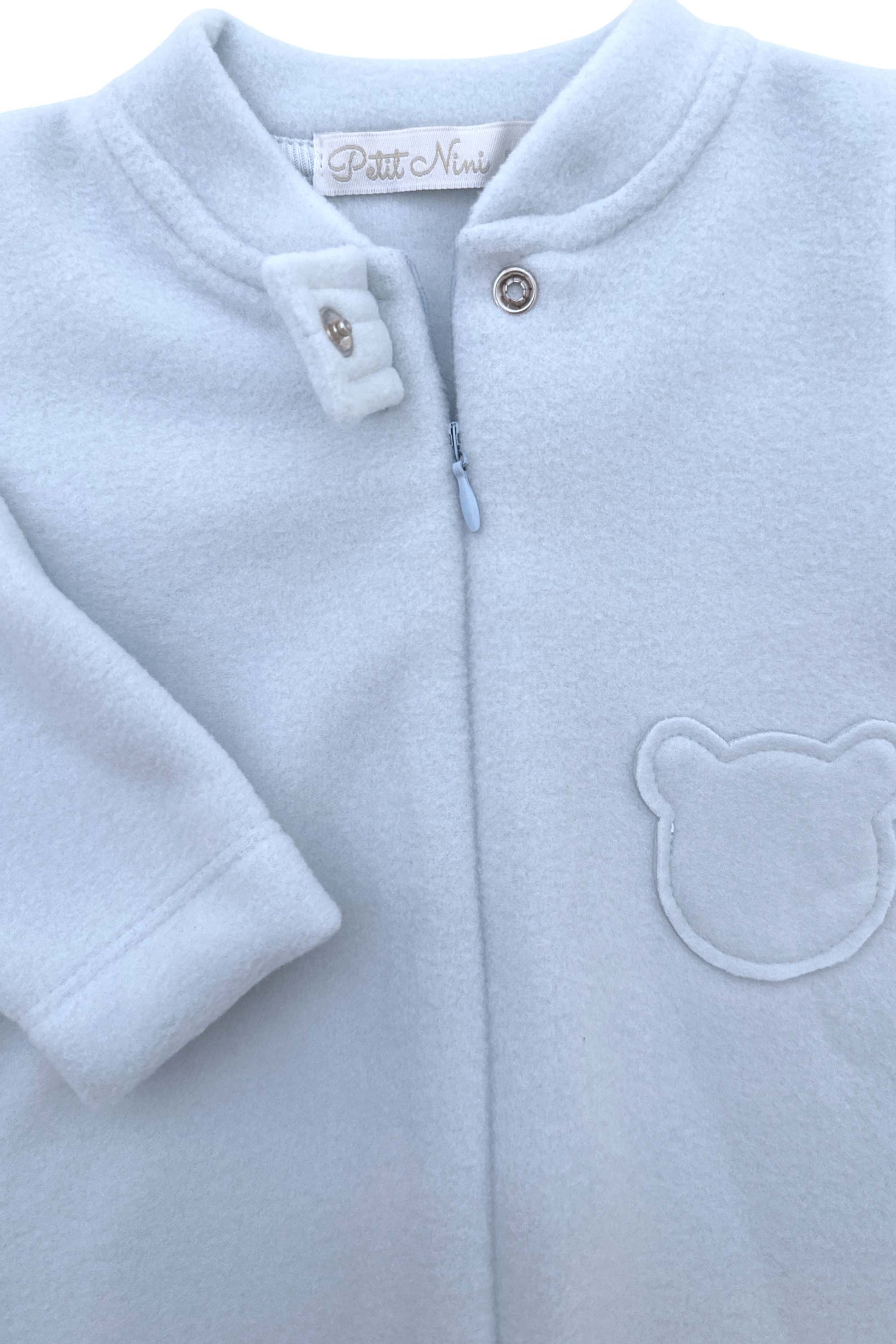 Macacão Bebê Soft Azul Claro com Detalhe Urso — foto 4