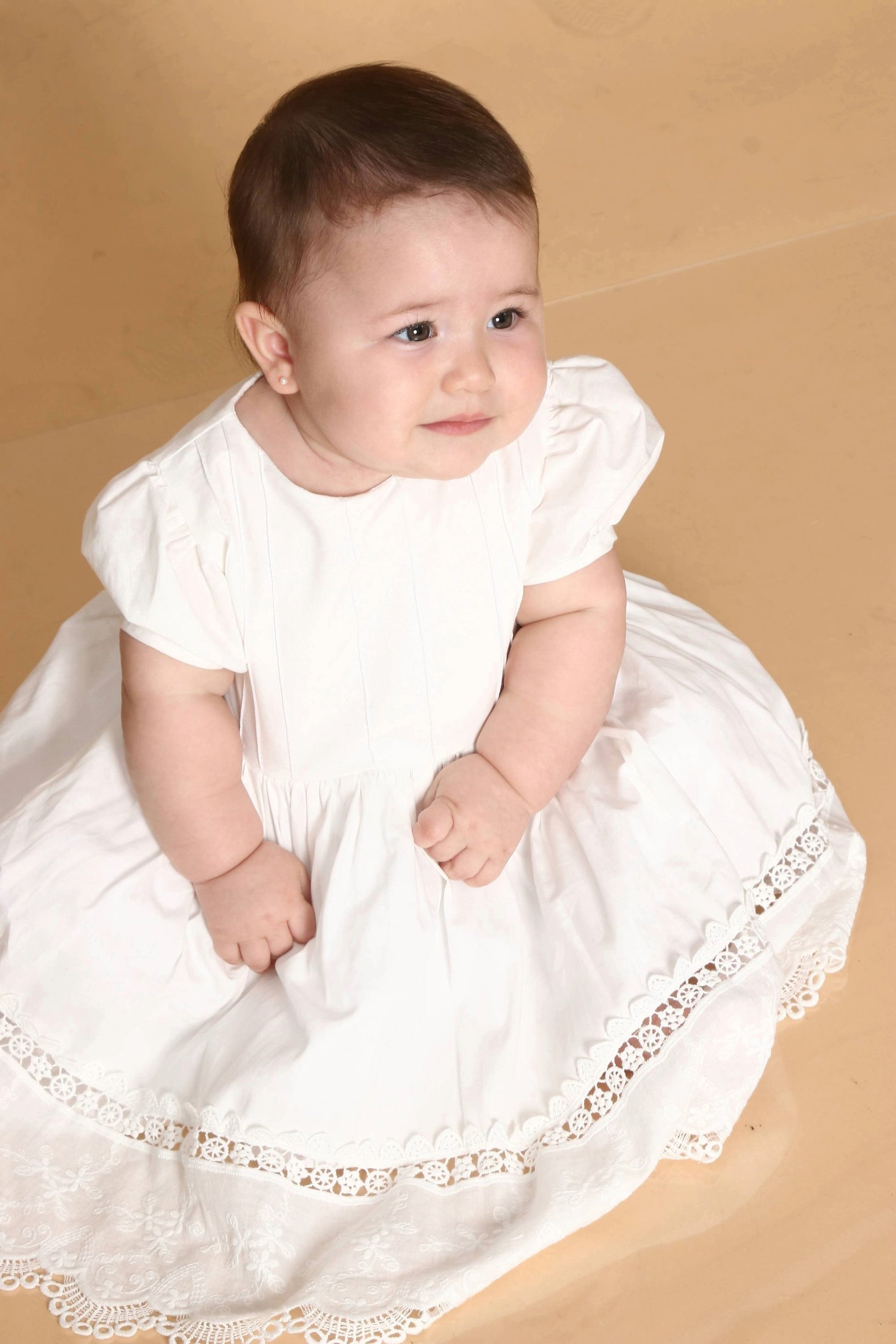Vestido Bebê Barra Renda Branco — foto 1
