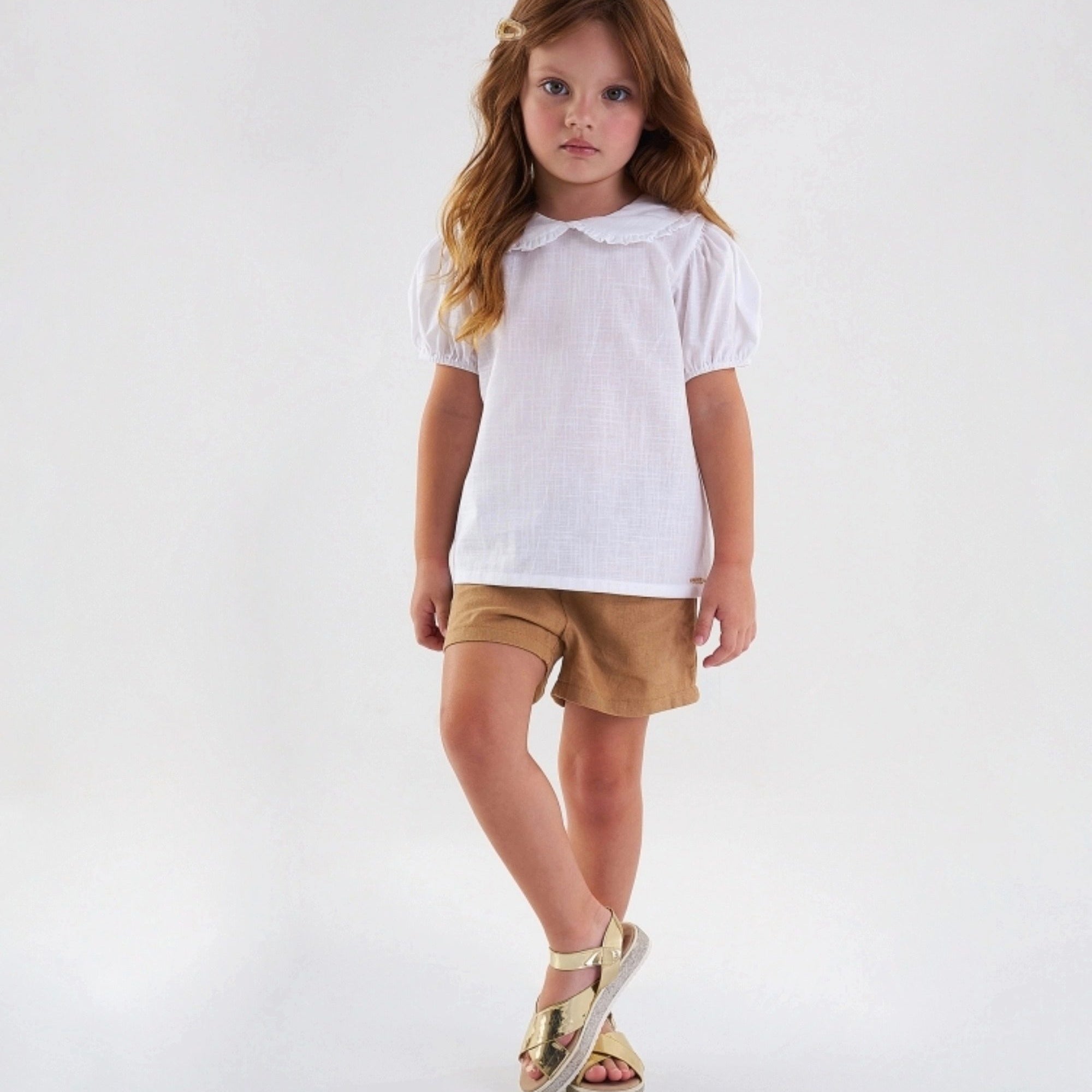 Conjunto Infantil Menina Blusa e Shorts Marrom em Linho — foto 1