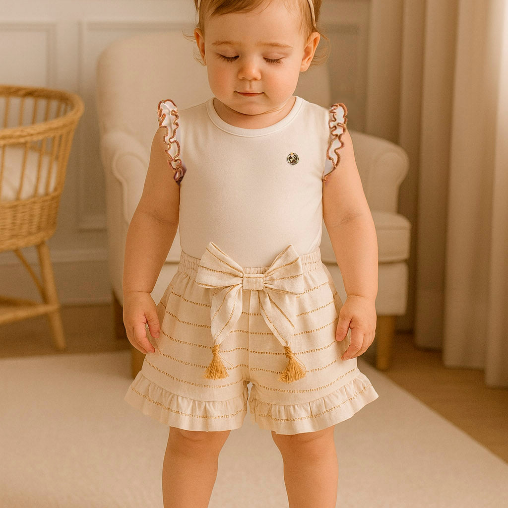 Conjunto Bebê Menina Body Regata e Shorts Bege — foto 1