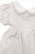 Vestido Bebê Branco com Bordados Aplicação de Renda e Saia Dupla com Babado — foto 3