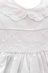 Vestido Infantil Casinha de Abelha com Gola Festonê Branco — foto 3