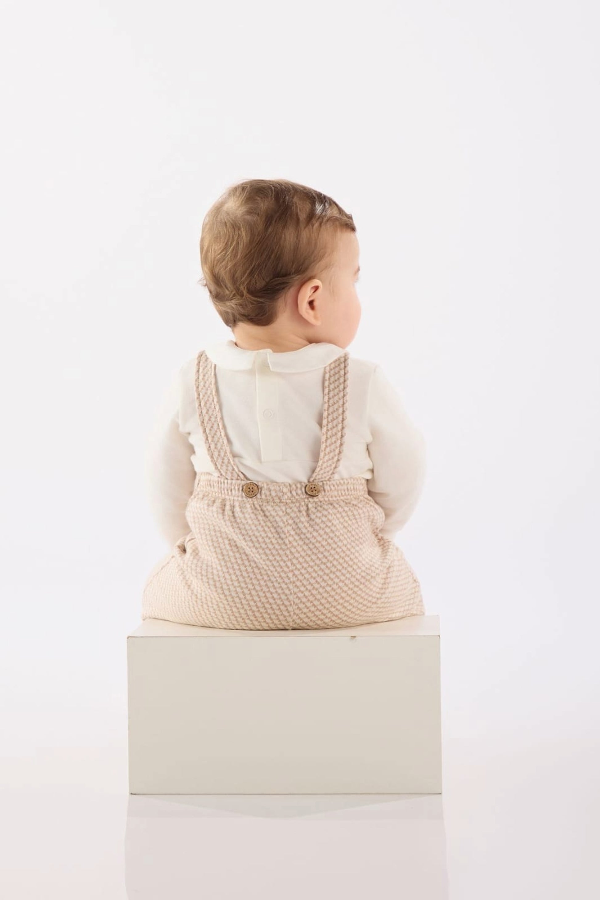 Conjunto Jardineira e Body para Bebê em Malha Jacquard Xadrez — foto 2